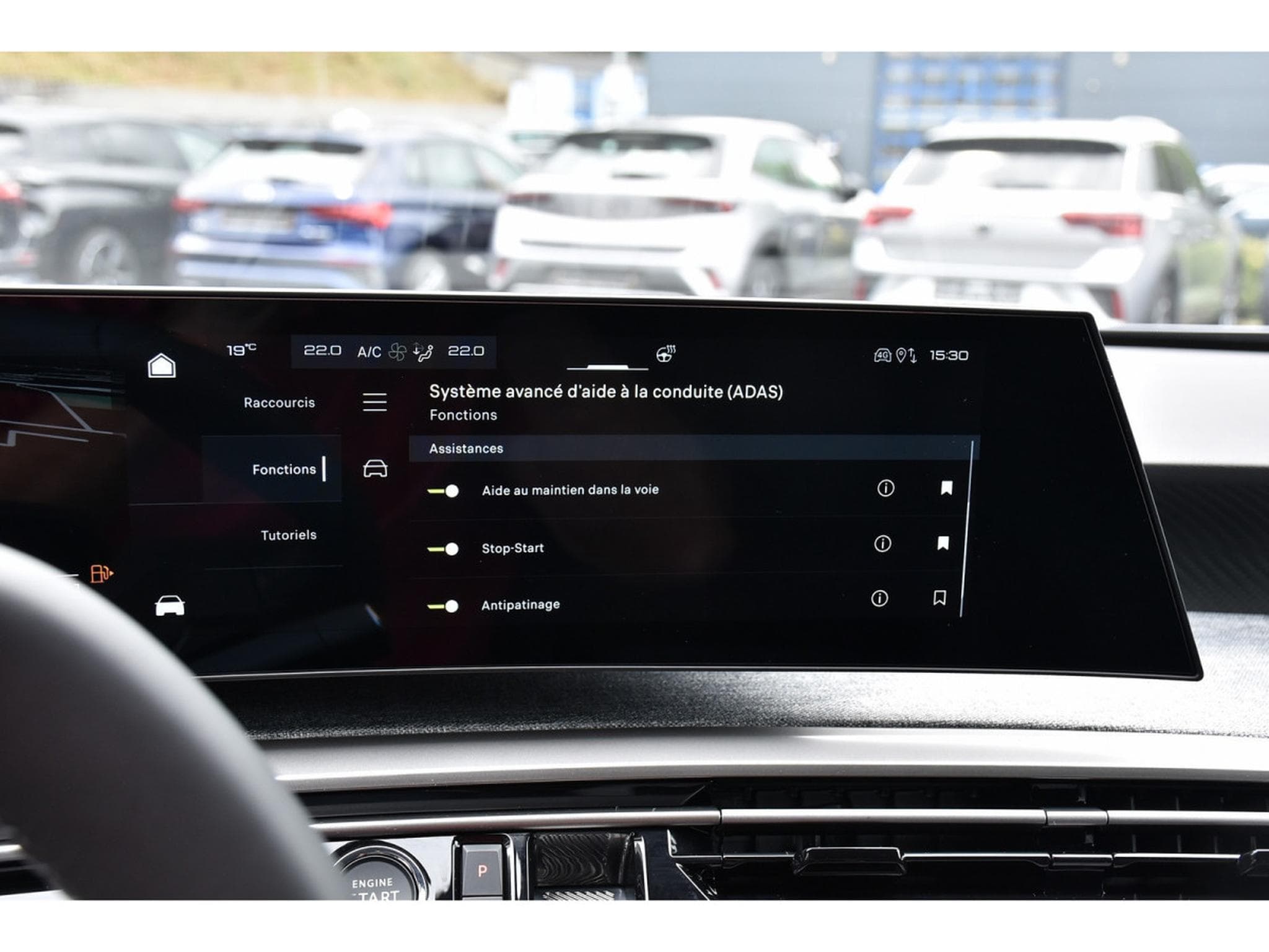 Peugeot 5008 Hybrid 145 Allure e-DCS6 ACC CAM360 JA19 NEUF (2026) - Photo 13