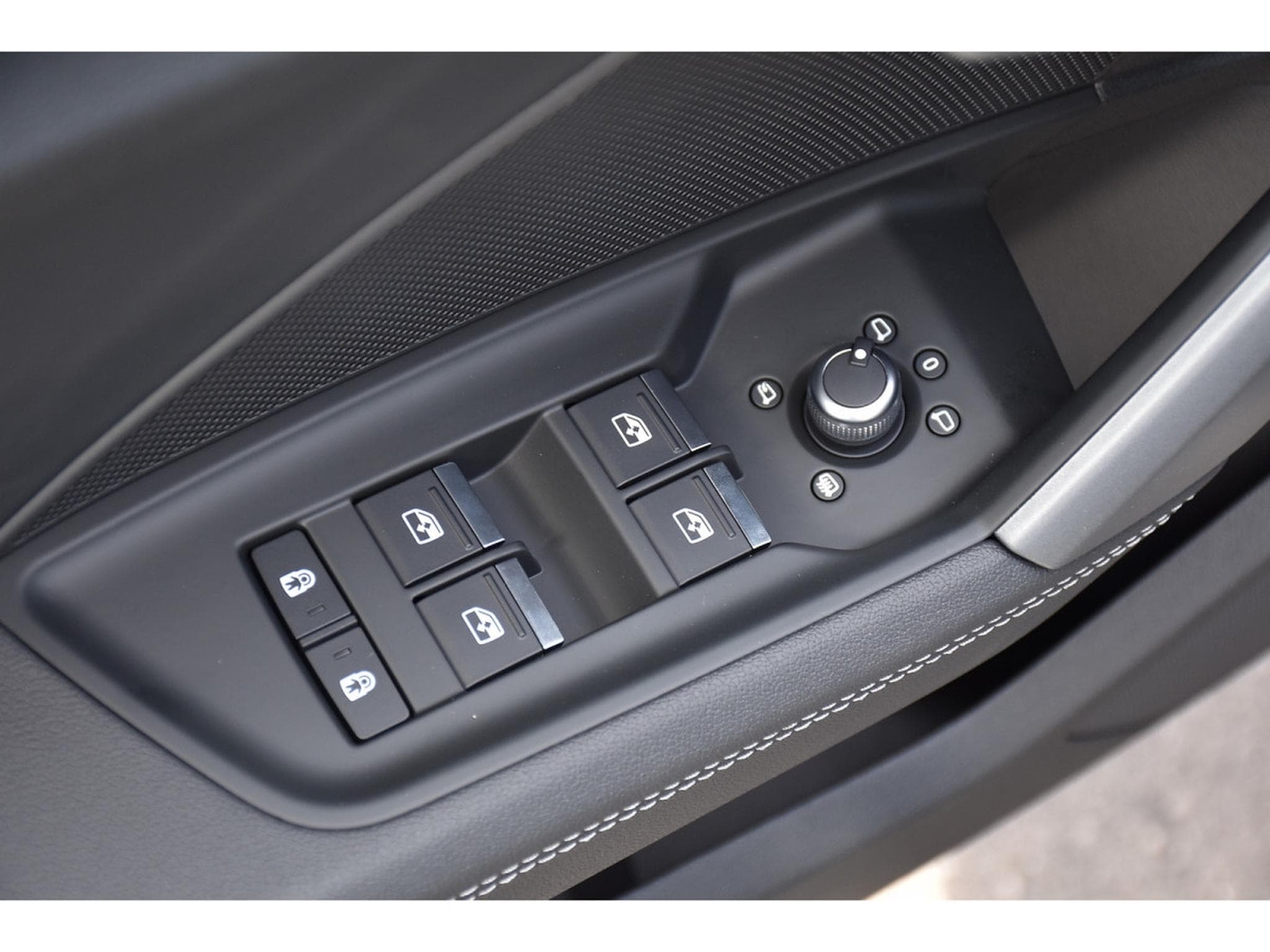 Audi S3 Sportback 2.0 TFSI Quattro S-Tronic ACC CAM NEUVE (2026) - Photo 22