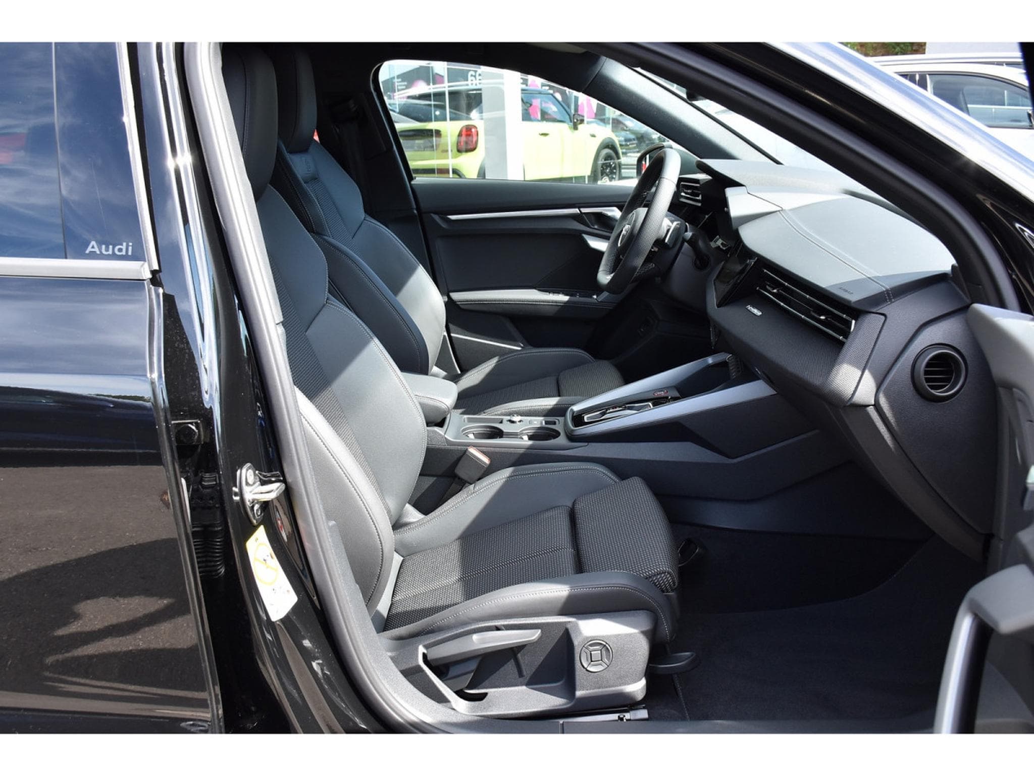 Audi S3 Sportback 2.0 TFSI Quattro S-Tronic ACC CAM NEUVE (2026) - Photo 7