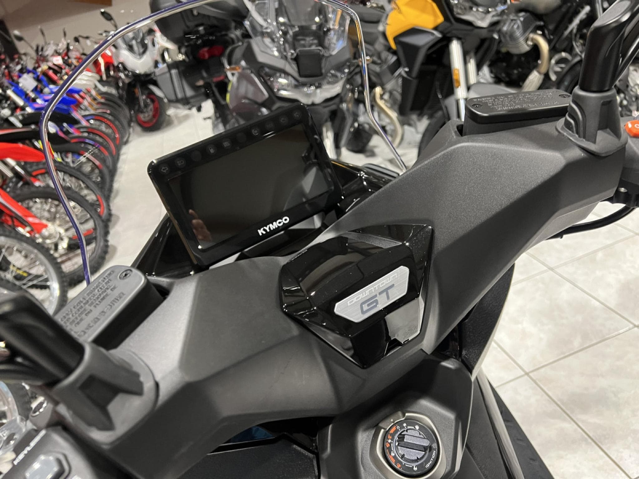 Kymco Downtown GT (2026) - Foto 6