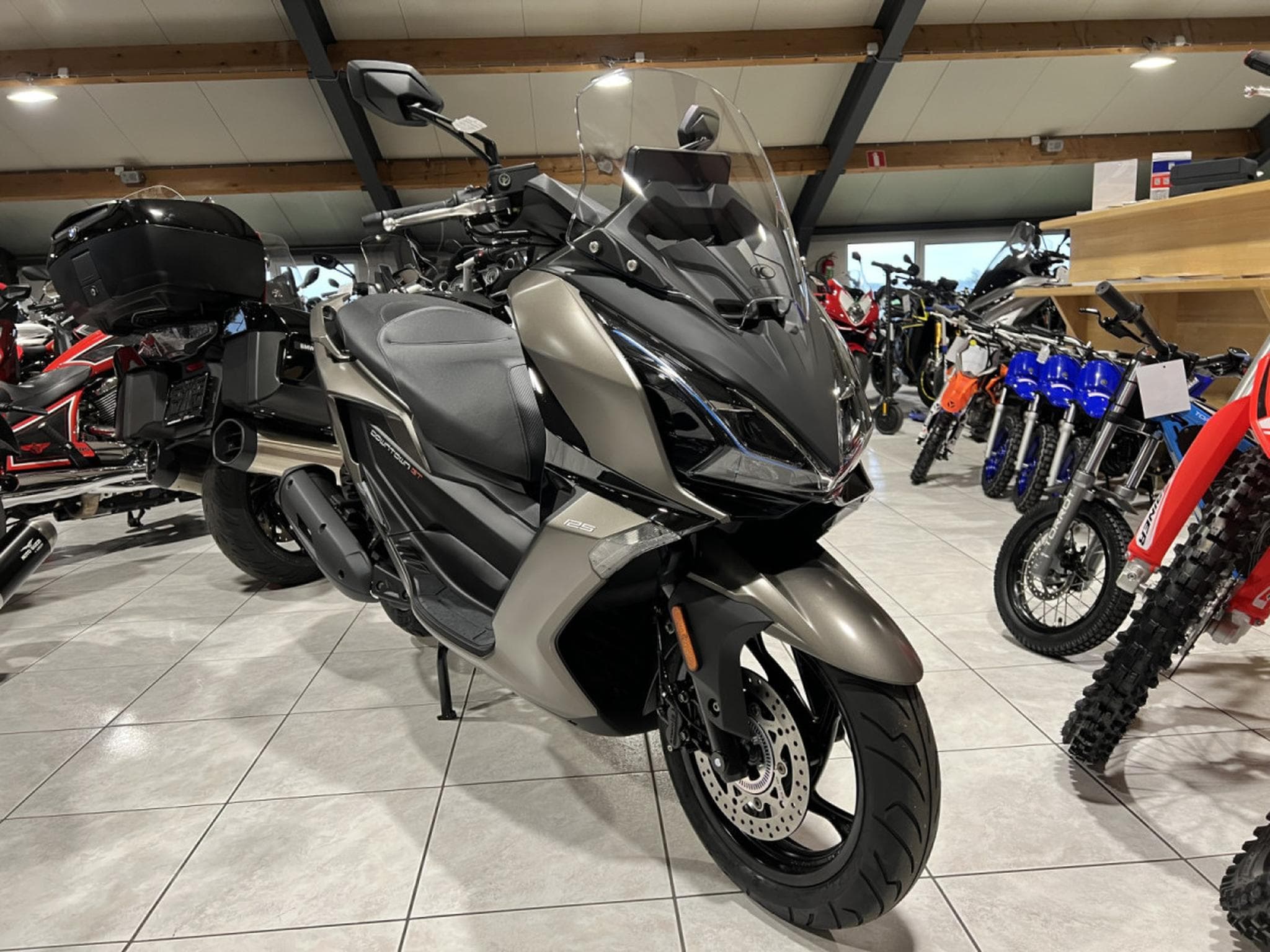 Kymco Downtown GT (2026) - Foto 7