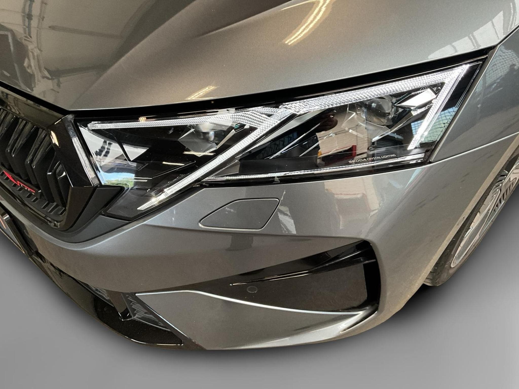 Skoda Octavia RS+DSG+LED+NAVI+PANO+LM19+AHK (2025) - Photo 18
