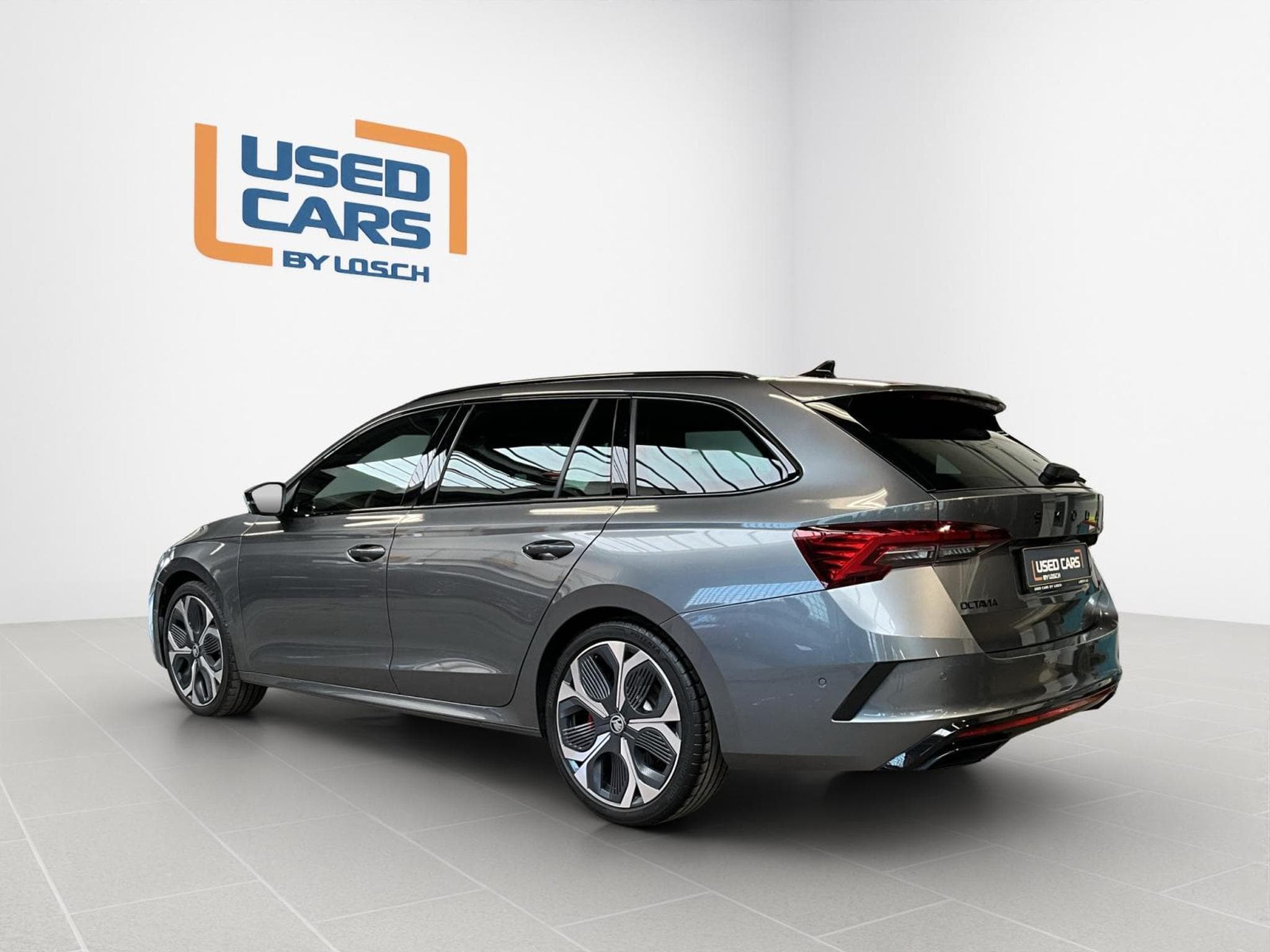 Skoda Octavia RS+DSG+LED+NAVI+PANO+LM19+AHK (2025) - Photo 5