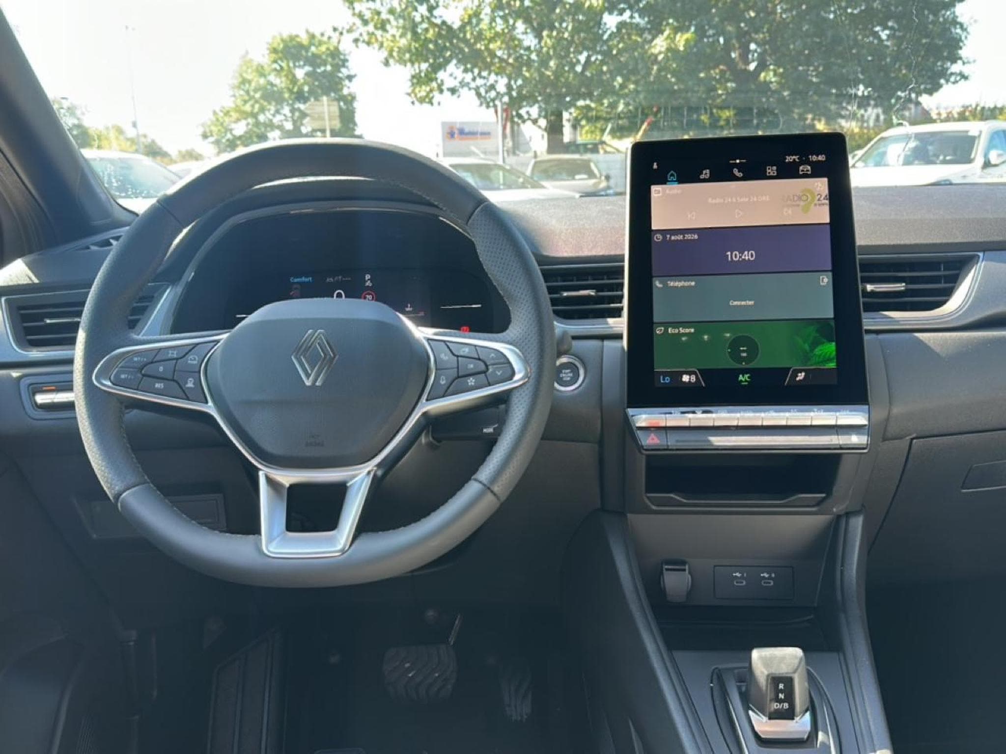 Renault Captur 1.8 E-TECH FULL HYBRID 160 TECHNO (2026) - Photo 10