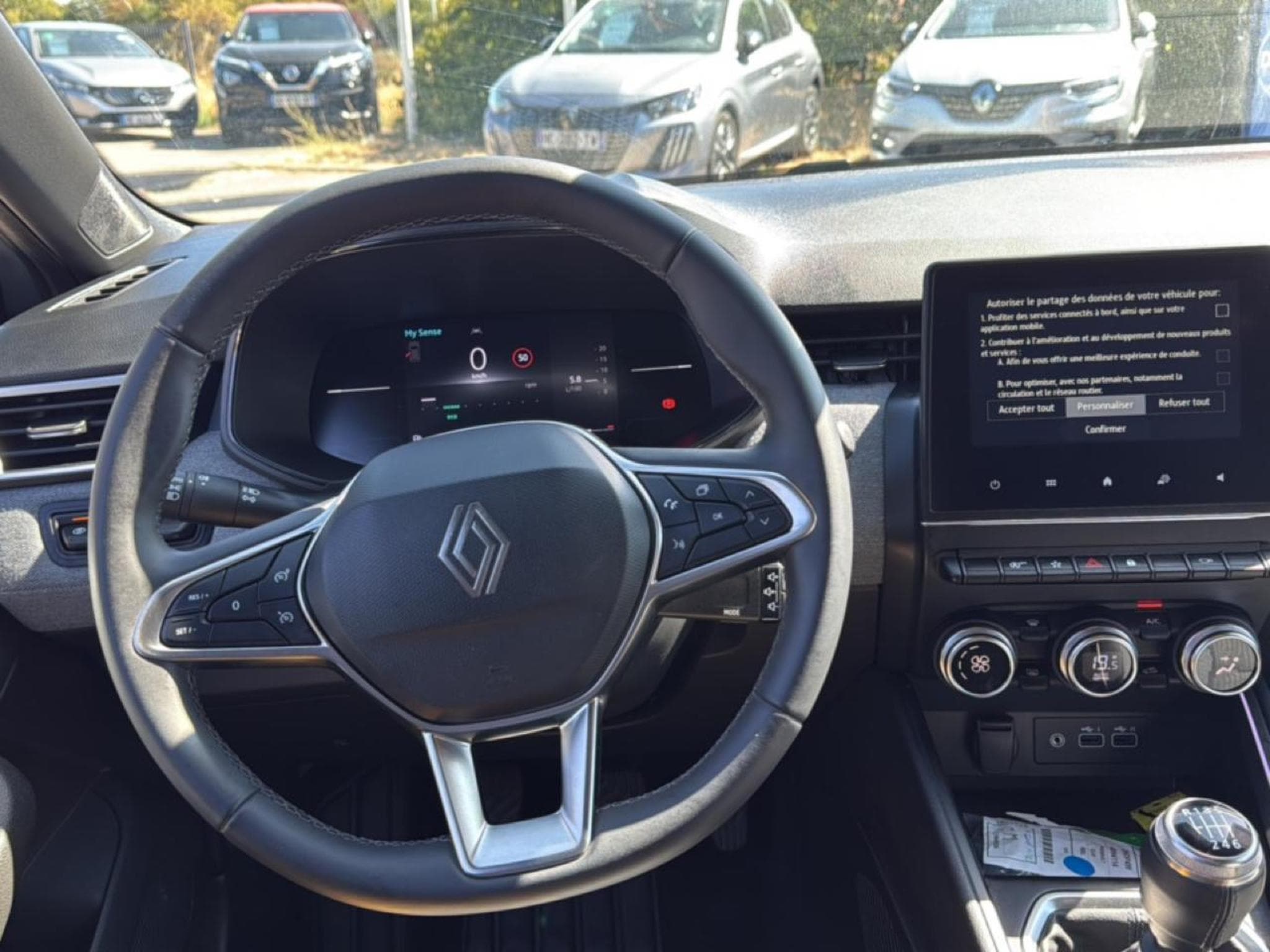 Renault Clio 1.0 TCE 90 TECHNO (2025) - Photo 17