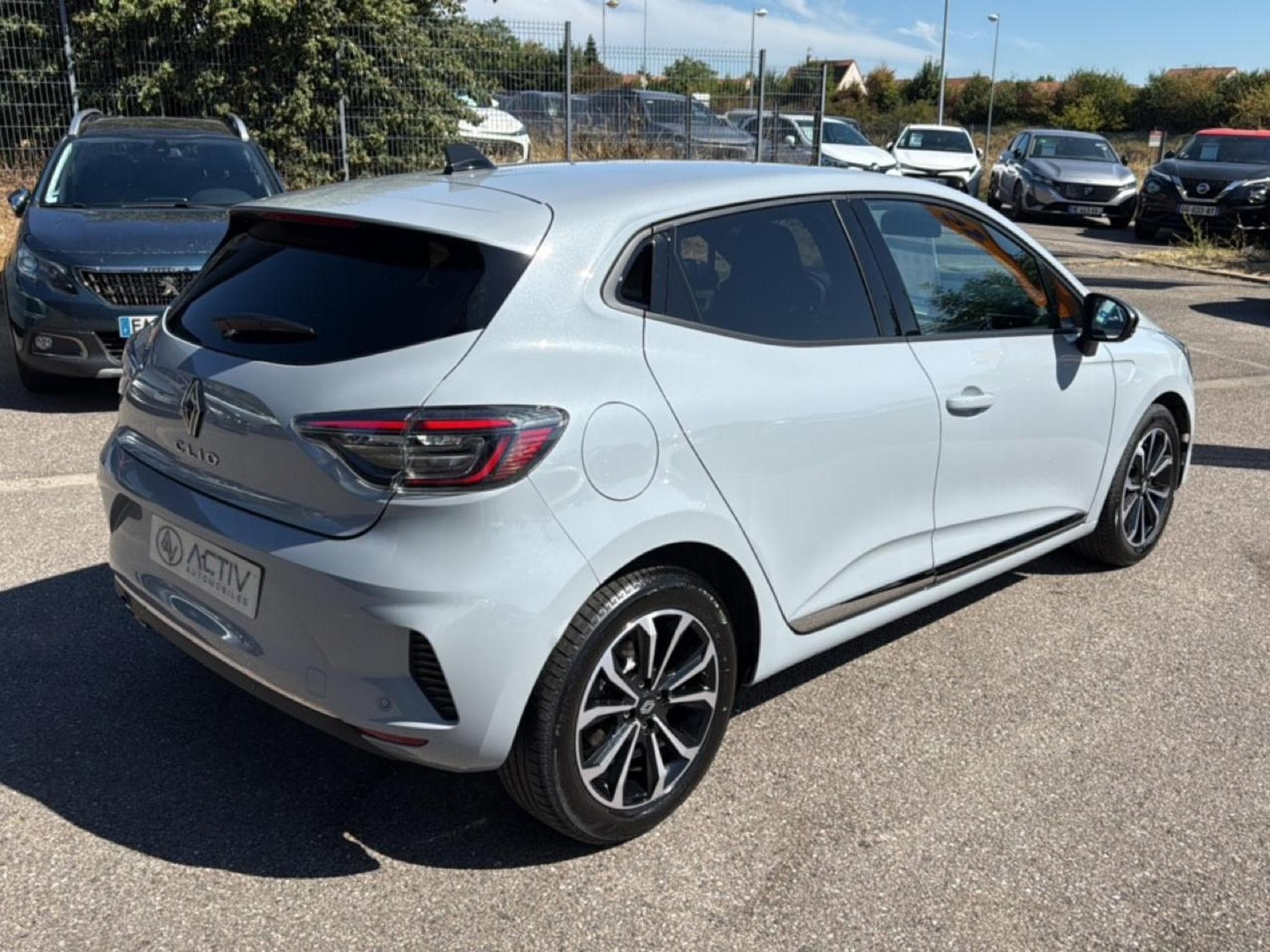 Renault Clio 1.0 TCE 90 TECHNO (2025) - Photo 5