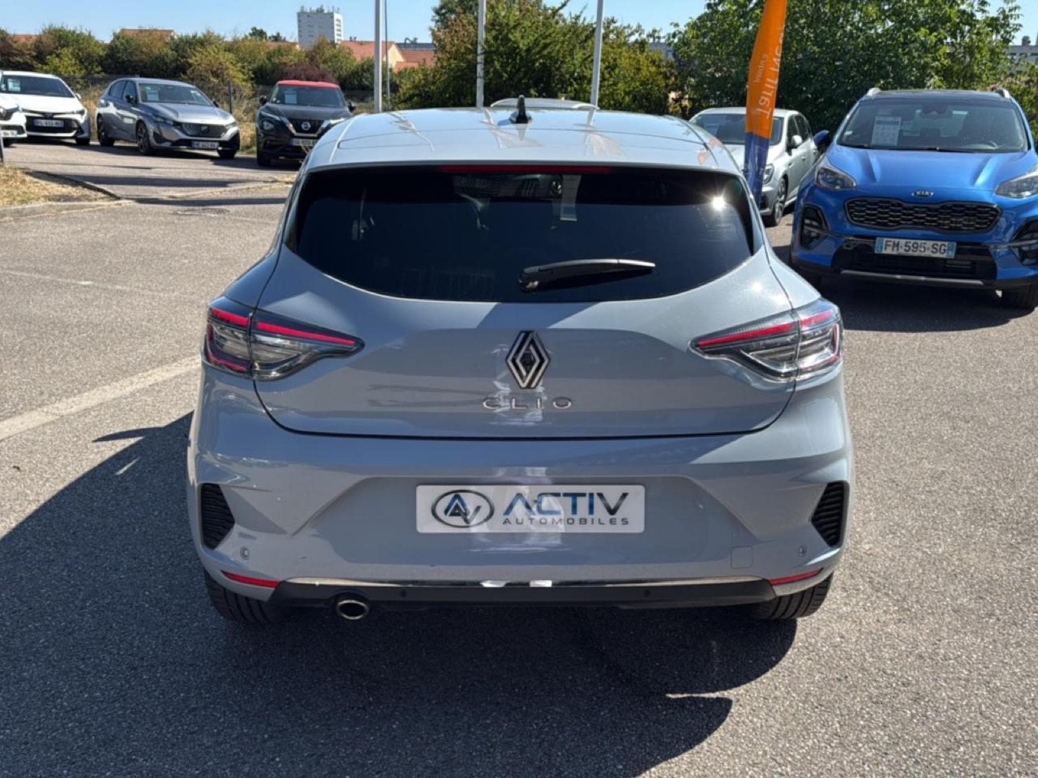 Renault Clio 1.0 TCE 90 TECHNO (2025) - Photo 6