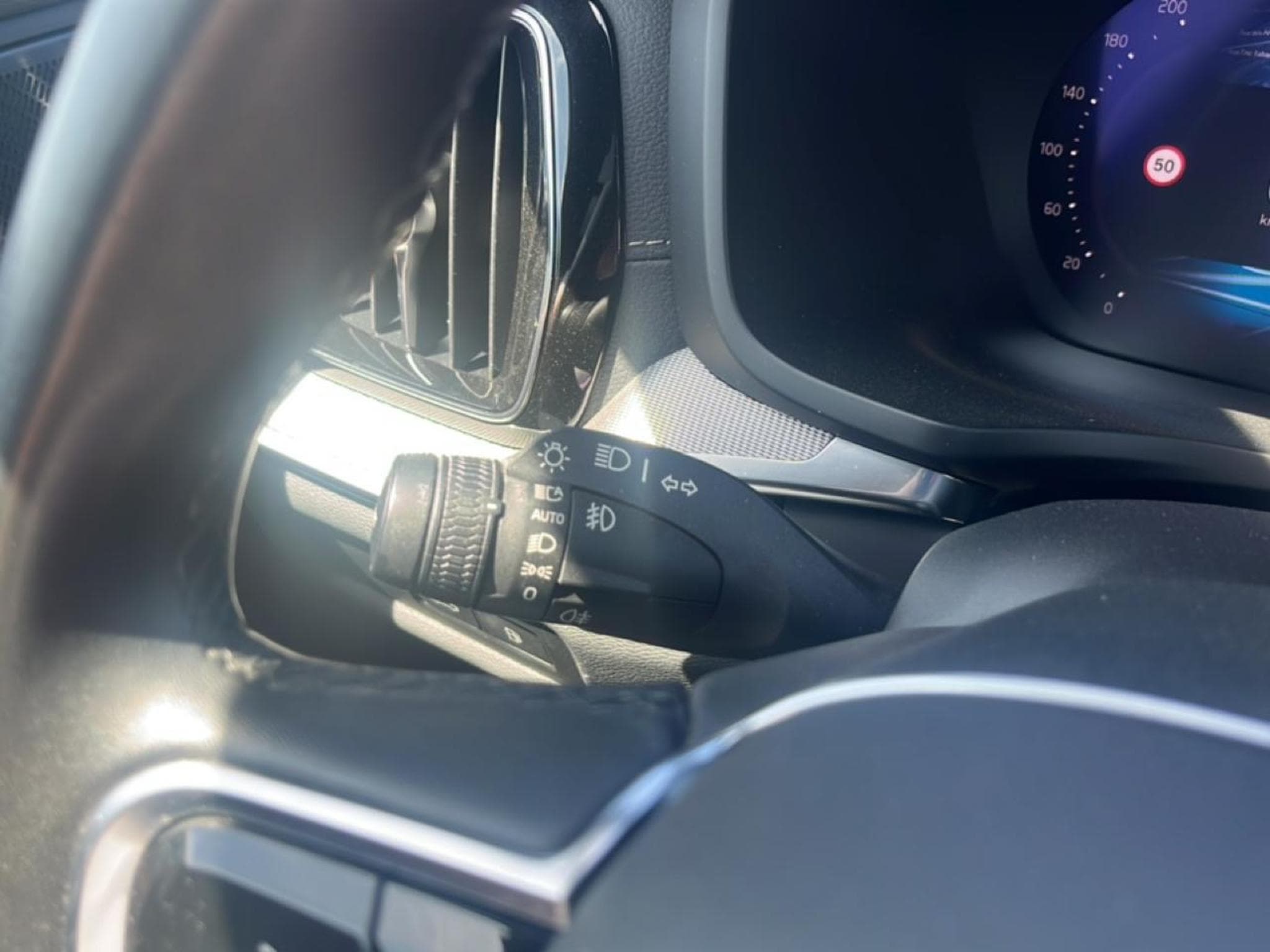 Volvo V60 T8 AWD 310+145 POLESTAR ENGINEERED GEARTRONIC 8 (2023) - Photo 16