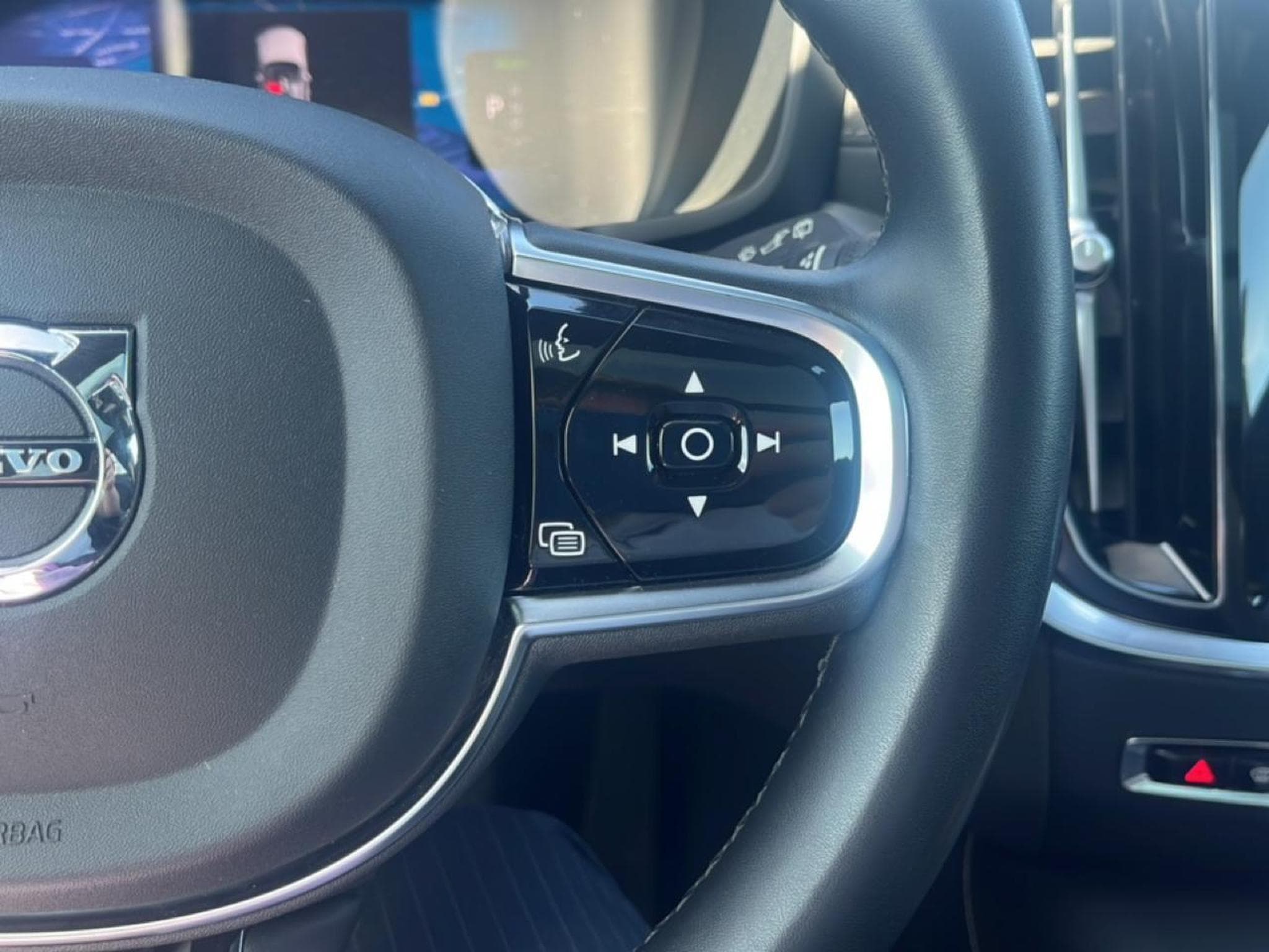 Volvo V60 T8 AWD 310+145 POLESTAR ENGINEERED GEARTRONIC 8 (2023) - Photo 19