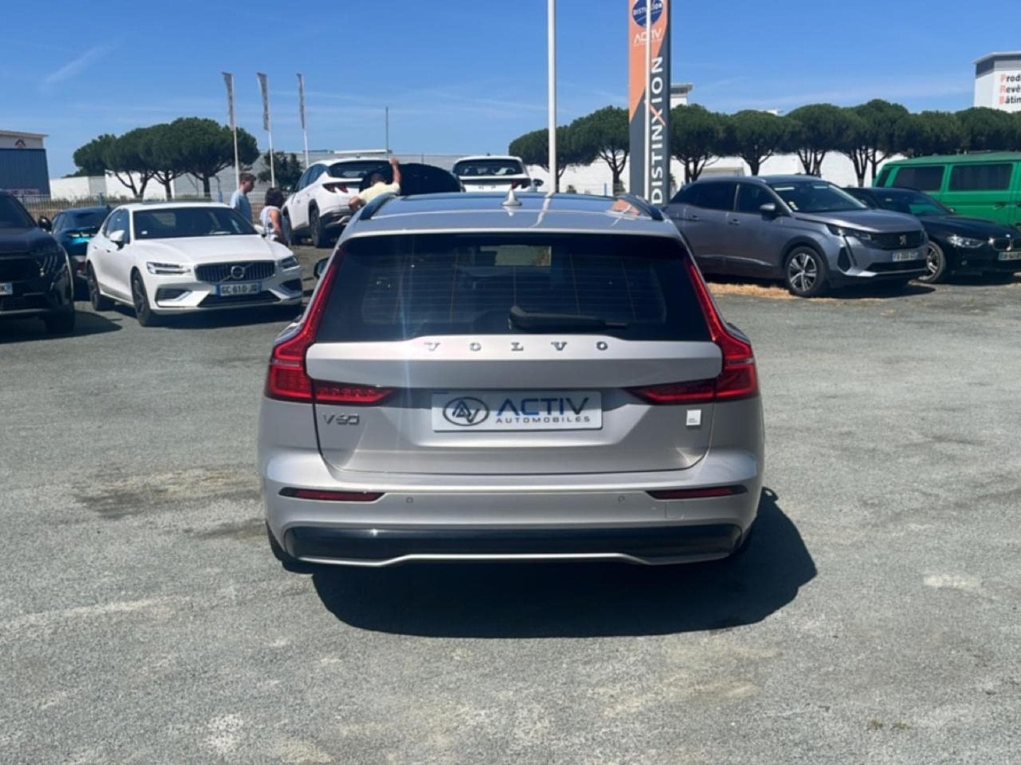 Volvo V60 T8 AWD 310+145 POLESTAR ENGINEERED GEARTRONIC 8 (2023) - Photo 6