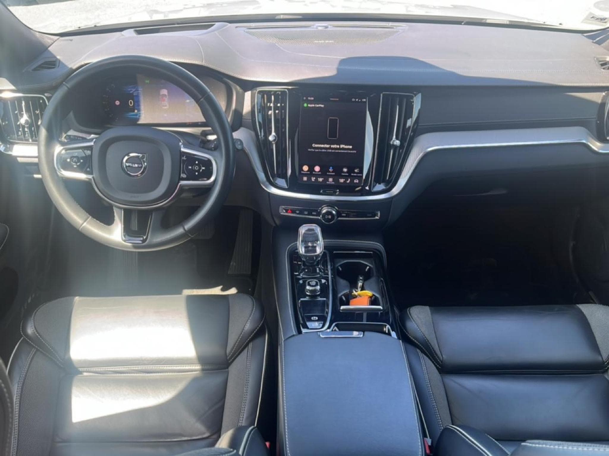 Volvo V60 T8 AWD 310+145 POLESTAR ENGINEERED GEARTRONIC 8 (2023) - Photo 9