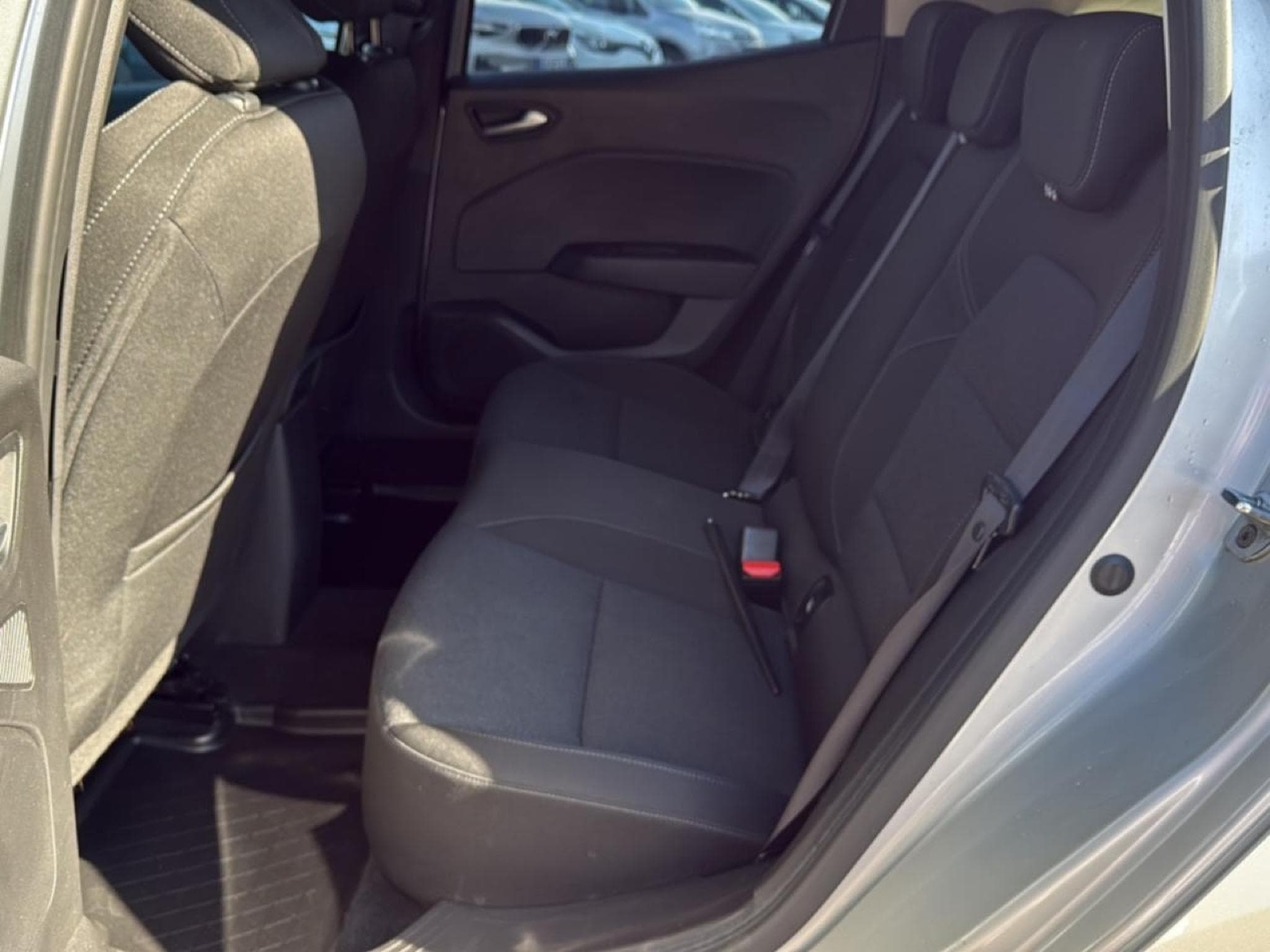 Renault Clio 1.0 TCE 90 ZEN (2021) - Photo 16