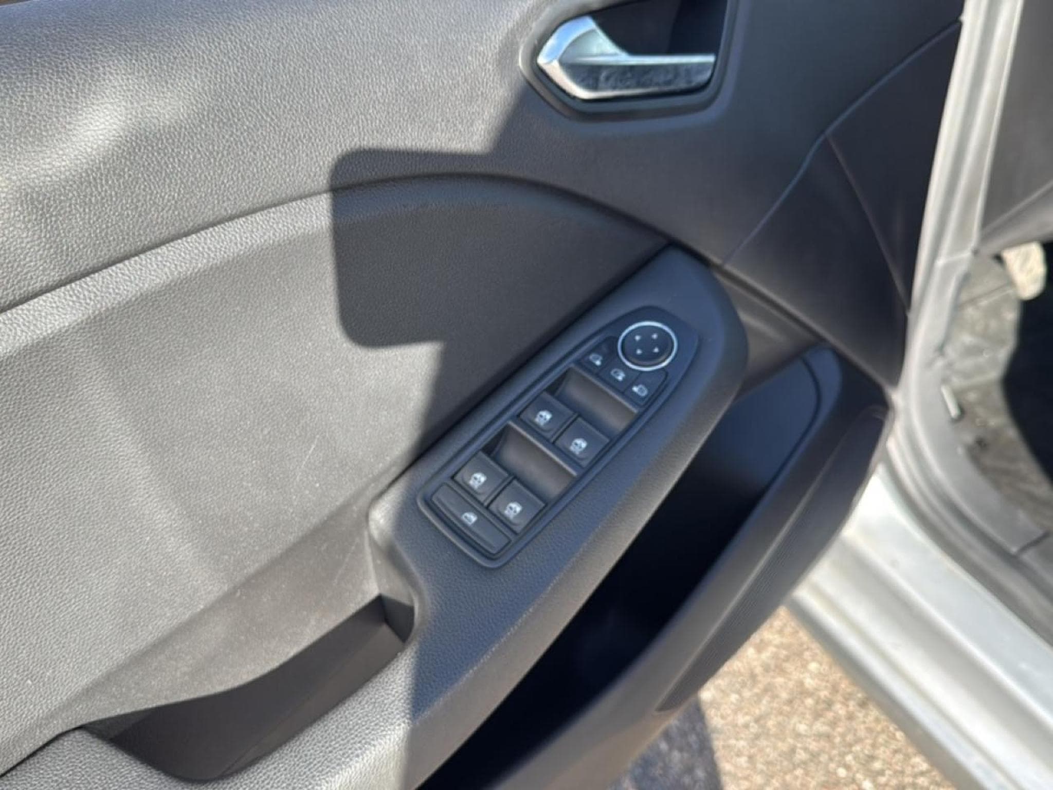 Renault Clio 1.0 TCE 90 ZEN (2021) - Photo 18