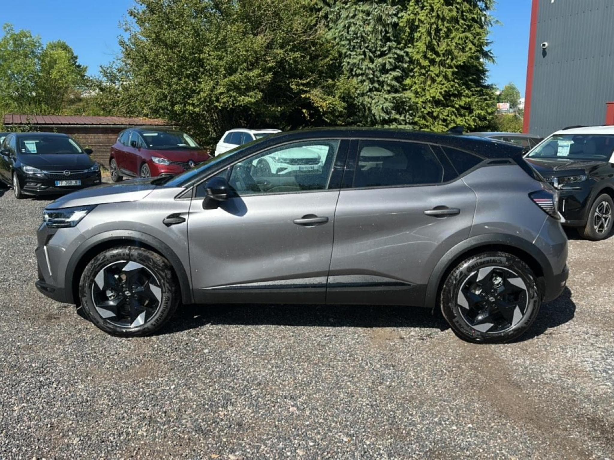 Renault Captur 1.8 E-TECH FULL HYBRID 160 TECHNO (2026) - Photo 8