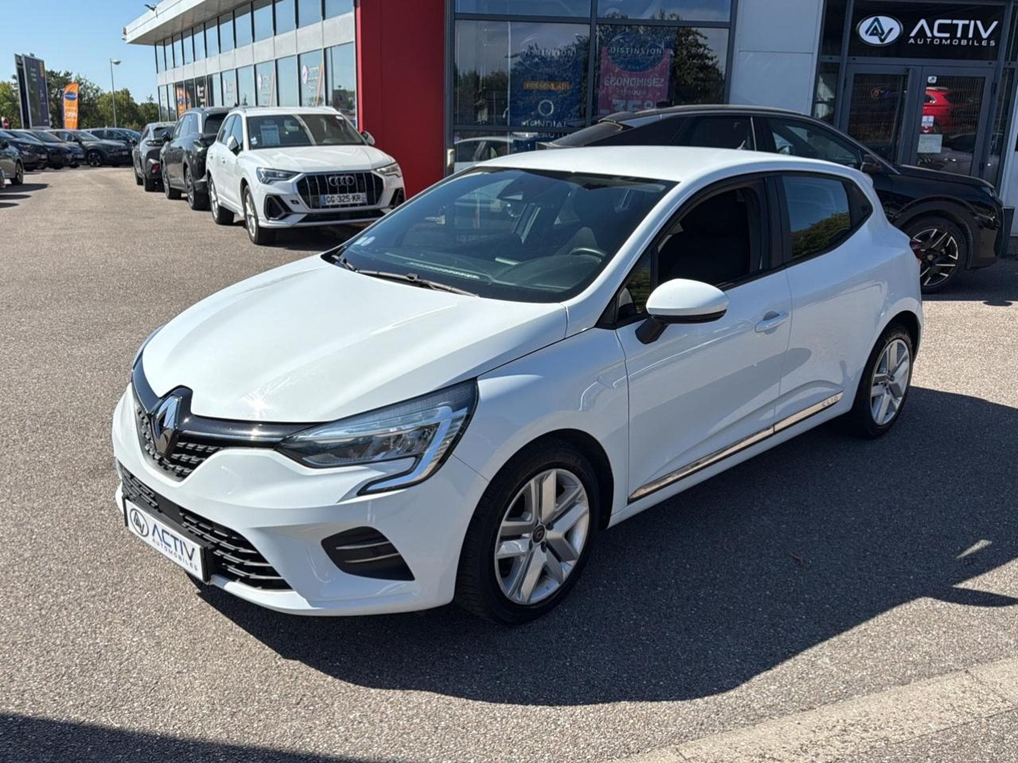 Renault Clio 1.0 TCE 100 BUSINESS (2019) - Photo 1