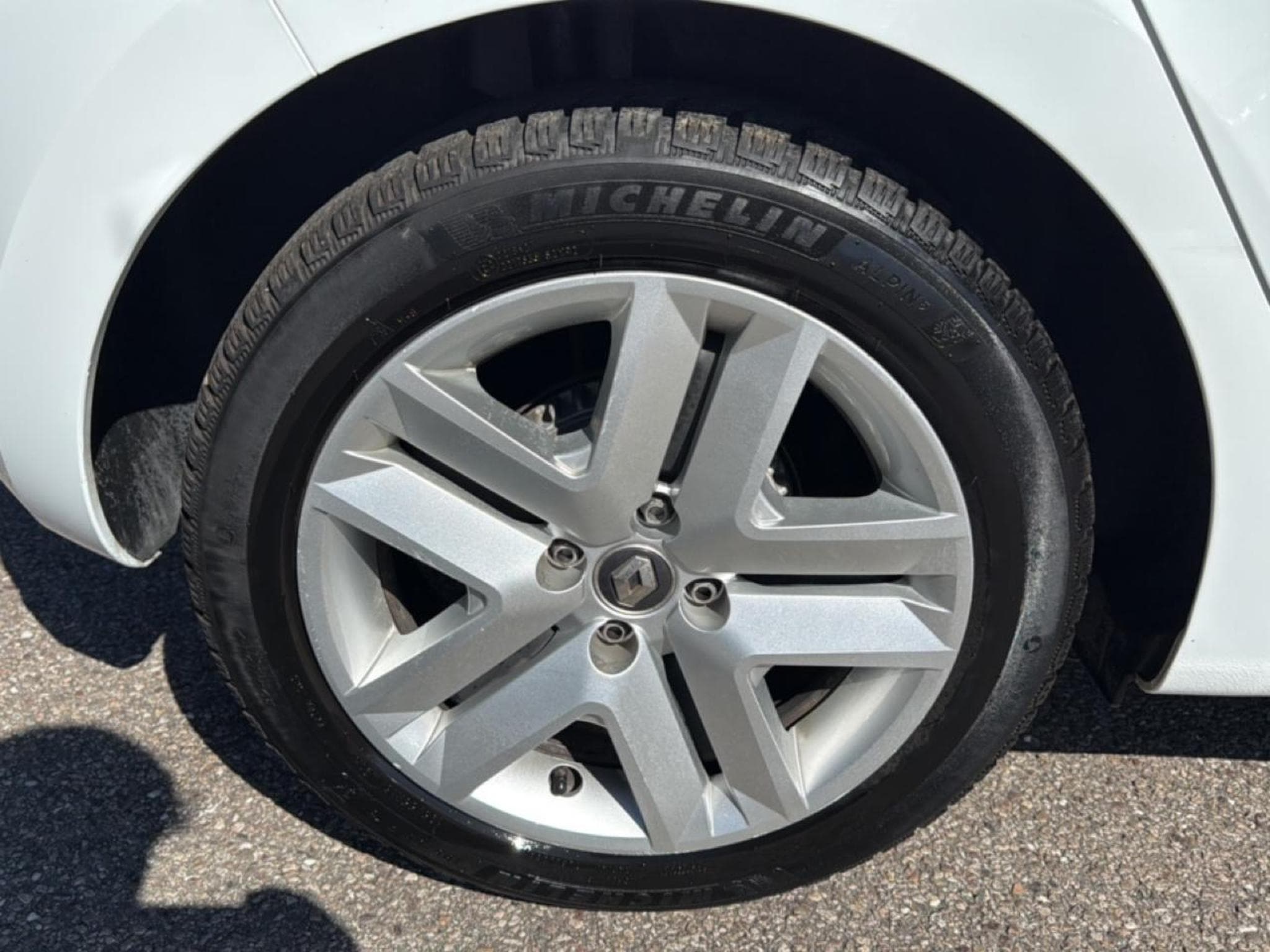 Renault Clio 1.0 TCE 100 BUSINESS (2019) - Photo 17
