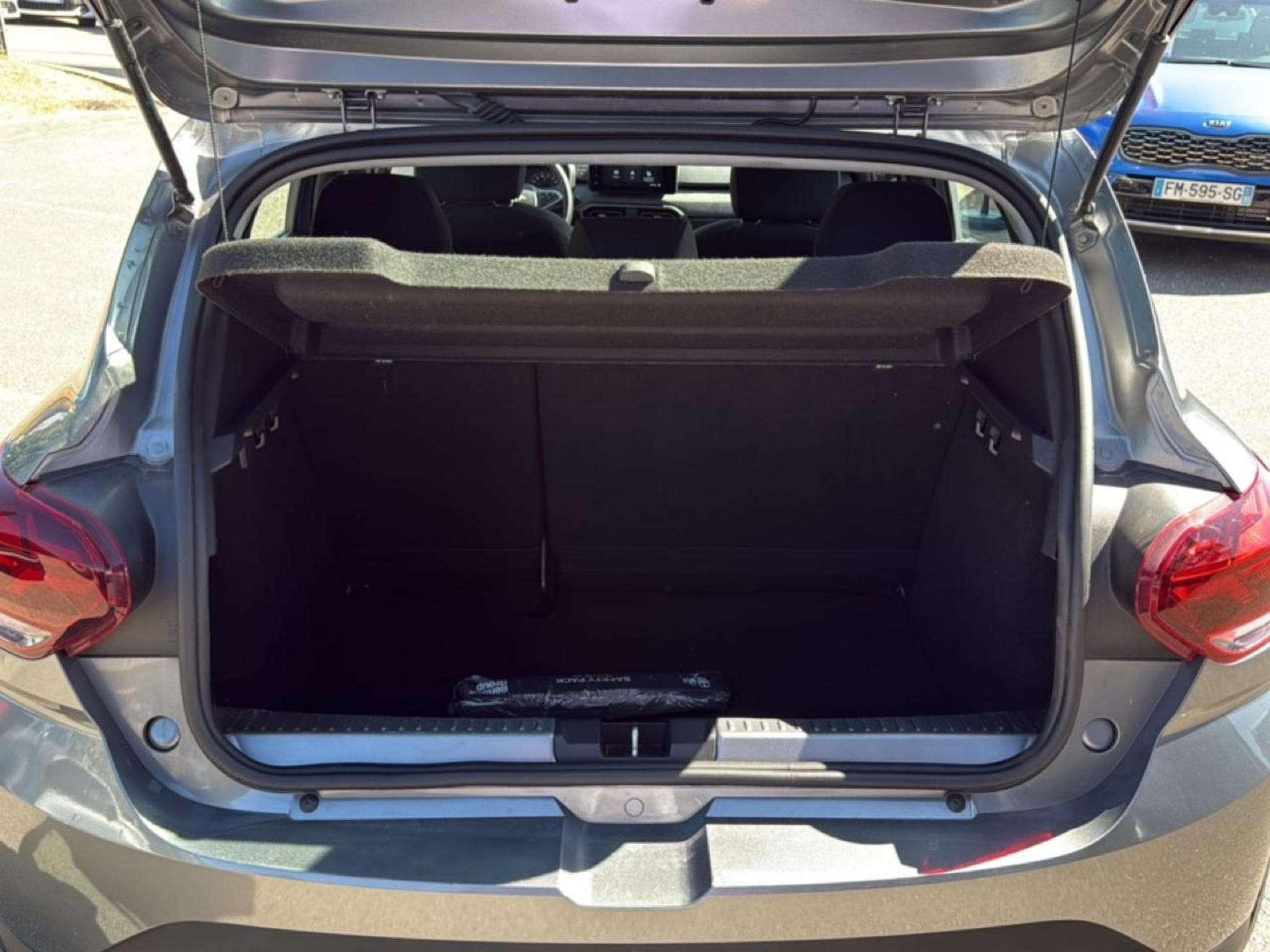 Dacia SANDERO 1.0 TCE 90 STEPWAY EXPRESSION (2025) - Photo 13