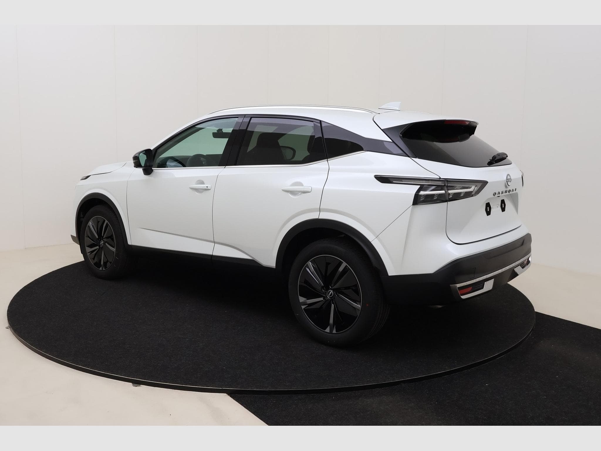 Nissan Qashqai Tekna + Bose (2025) - Photo 8