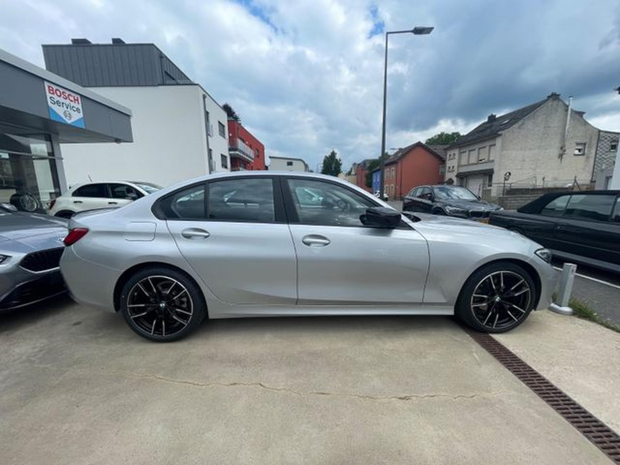 BMW 320 Baureihe 3 Lim. 320 d xDrive Advantage (2020) - Photo 4