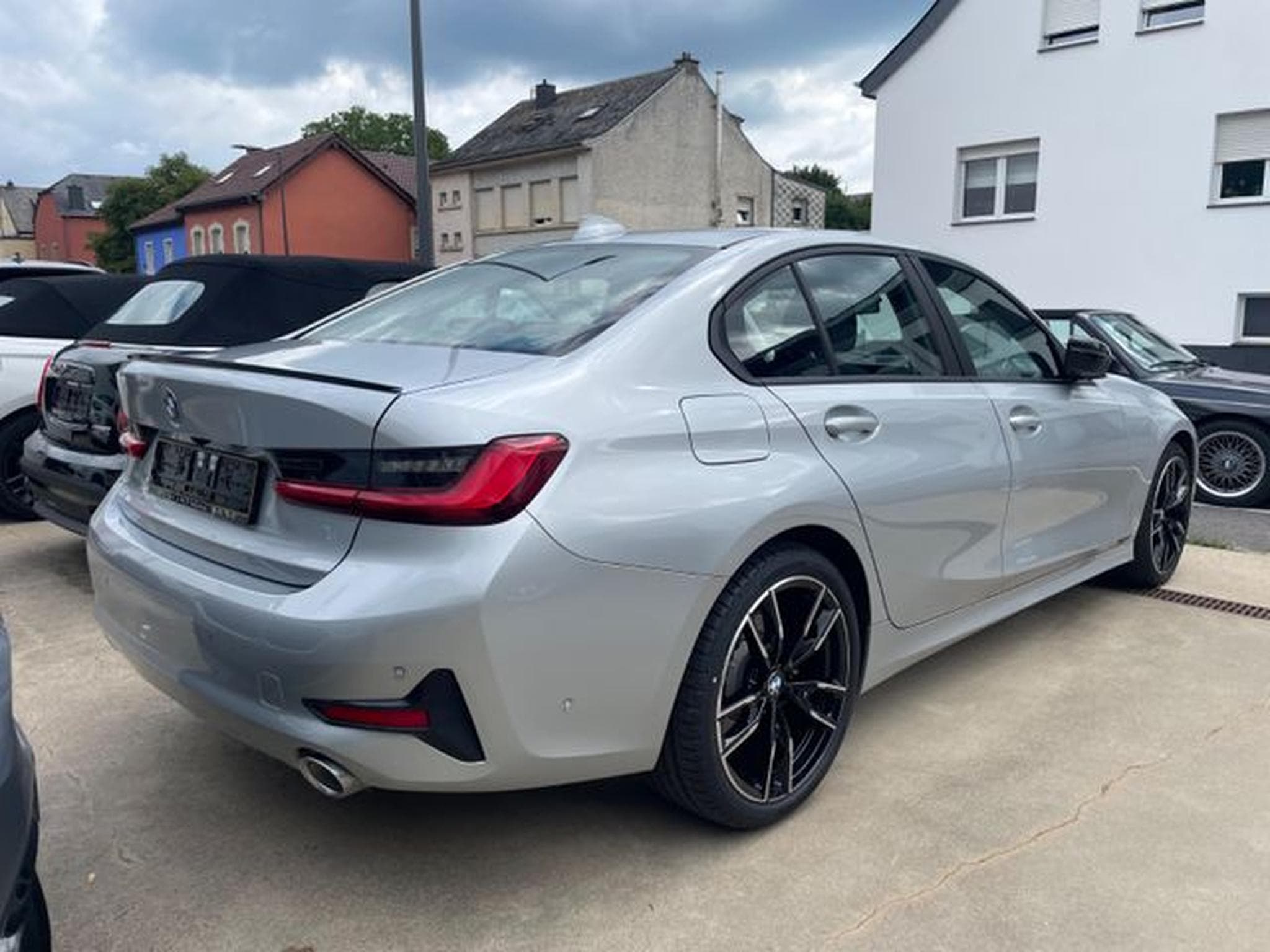 BMW 320 Baureihe 3 Lim. 320 d xDrive Advantage (2020) - Photo 5