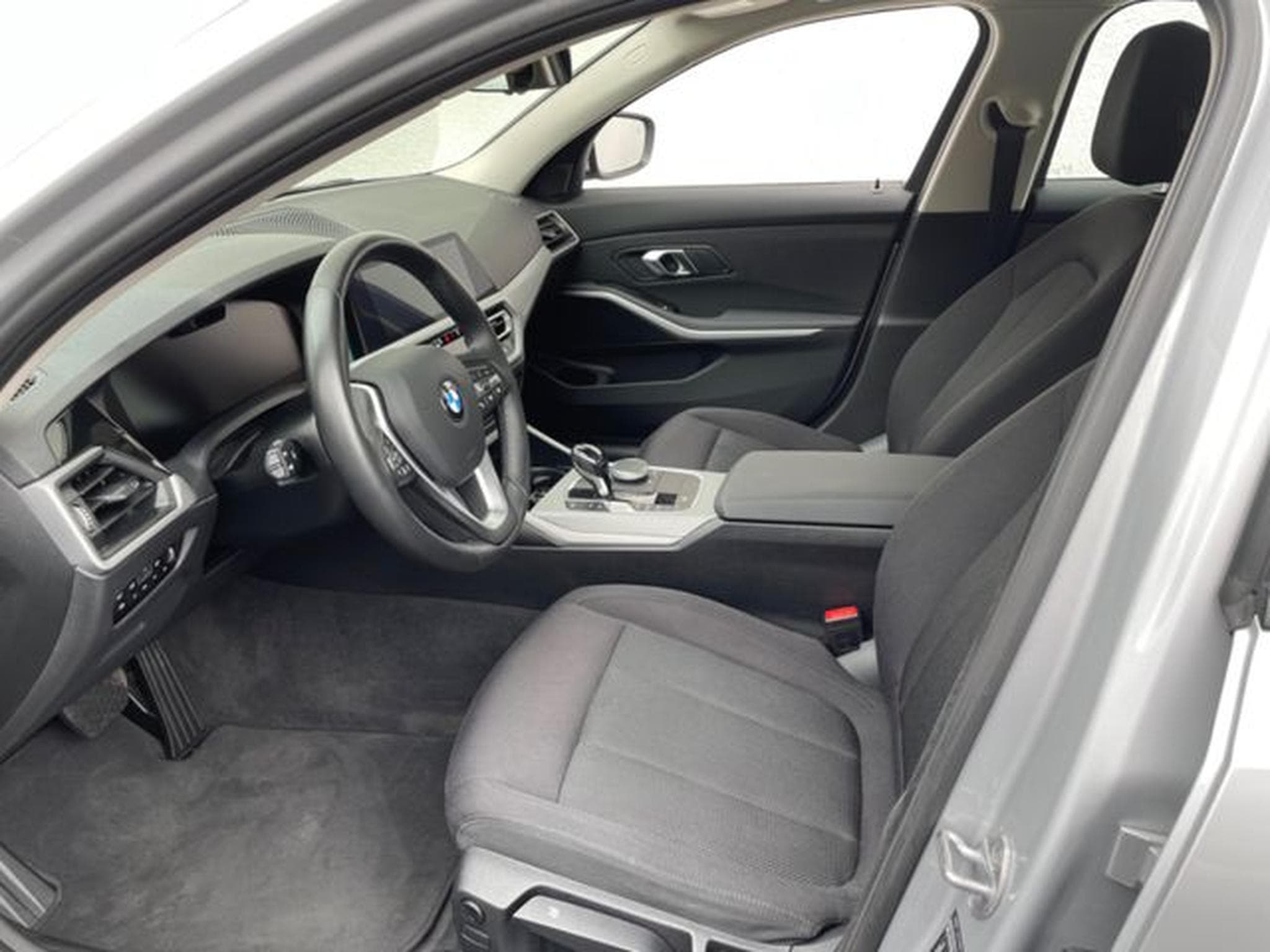BMW 320 Baureihe 3 Lim. 320 d xDrive Advantage (2020) - Photo 7