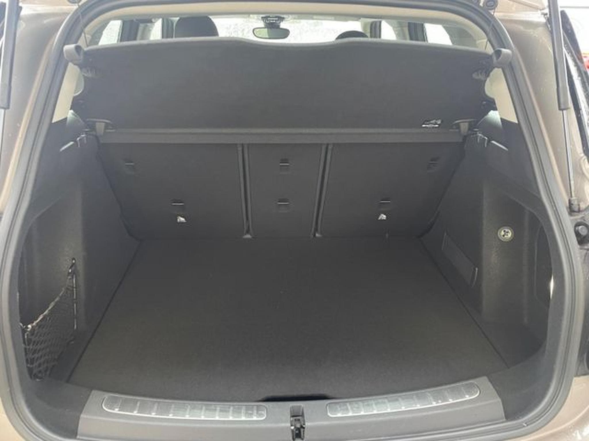 MINI Cooper COOPER_D Countryman Cooper D Classic Trim (2023) - Photo 5