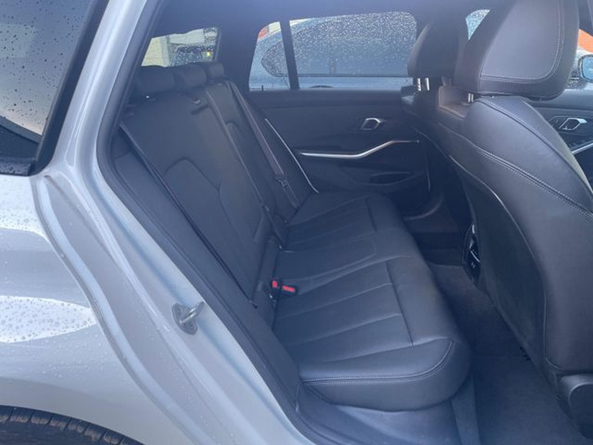 BMW 320 320 3 Touring 320 d M Sport (2024) - Photo 10