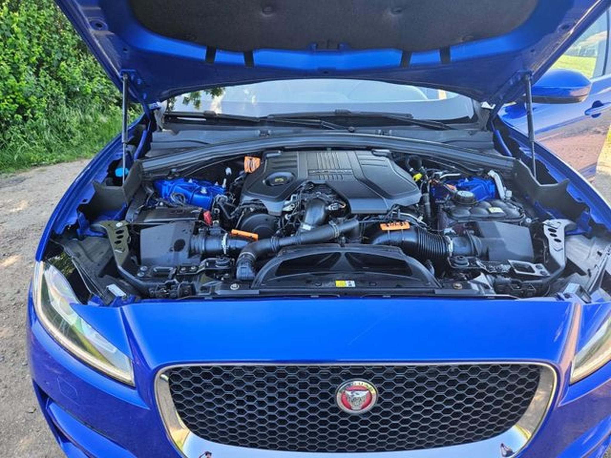 Jaguar F-Pace F-Pace F-PACE Prestige AWD (2018) - Photo 9
