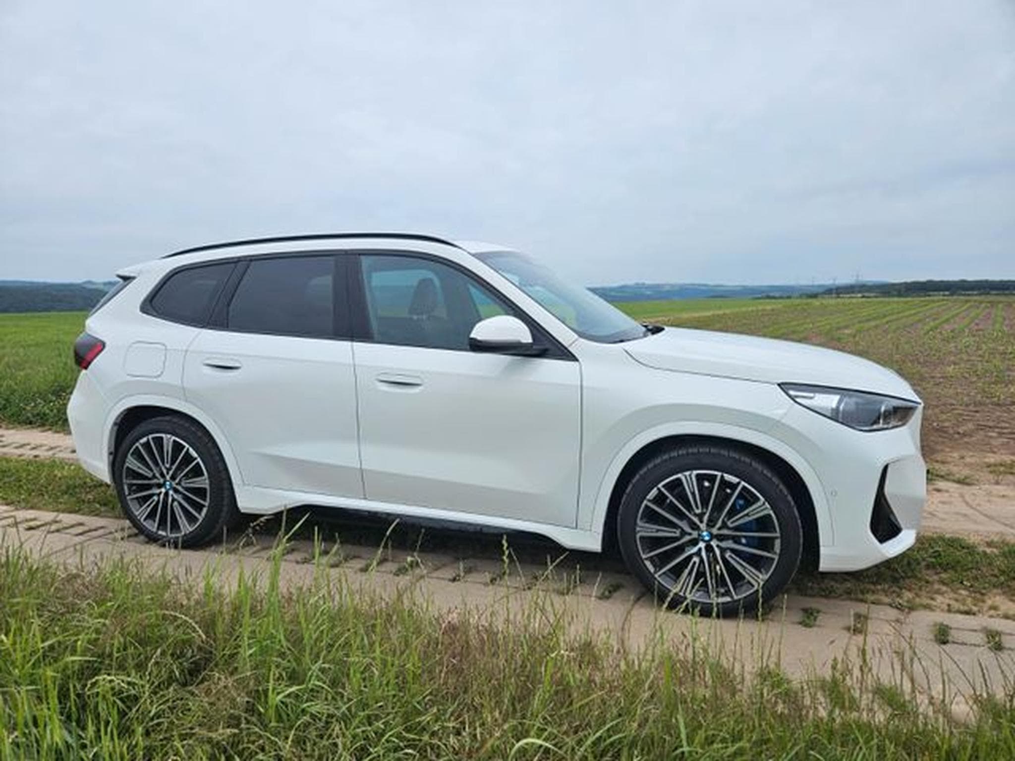 BMW X1 X1 30 e xDrive M Sport (2025) - Photo 3