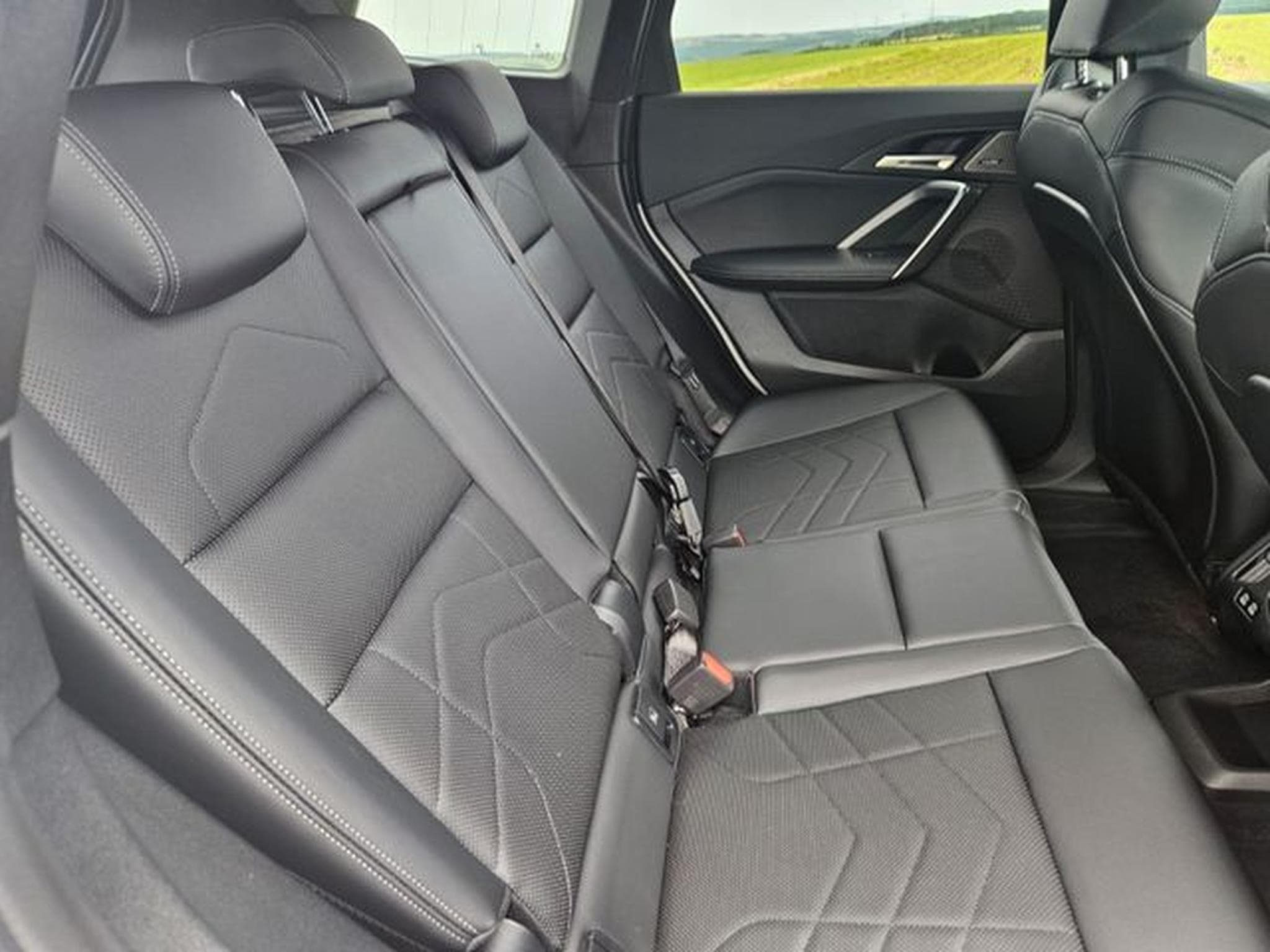 BMW X1 X1 30 e xDrive M Sport (2025) - Photo 8
