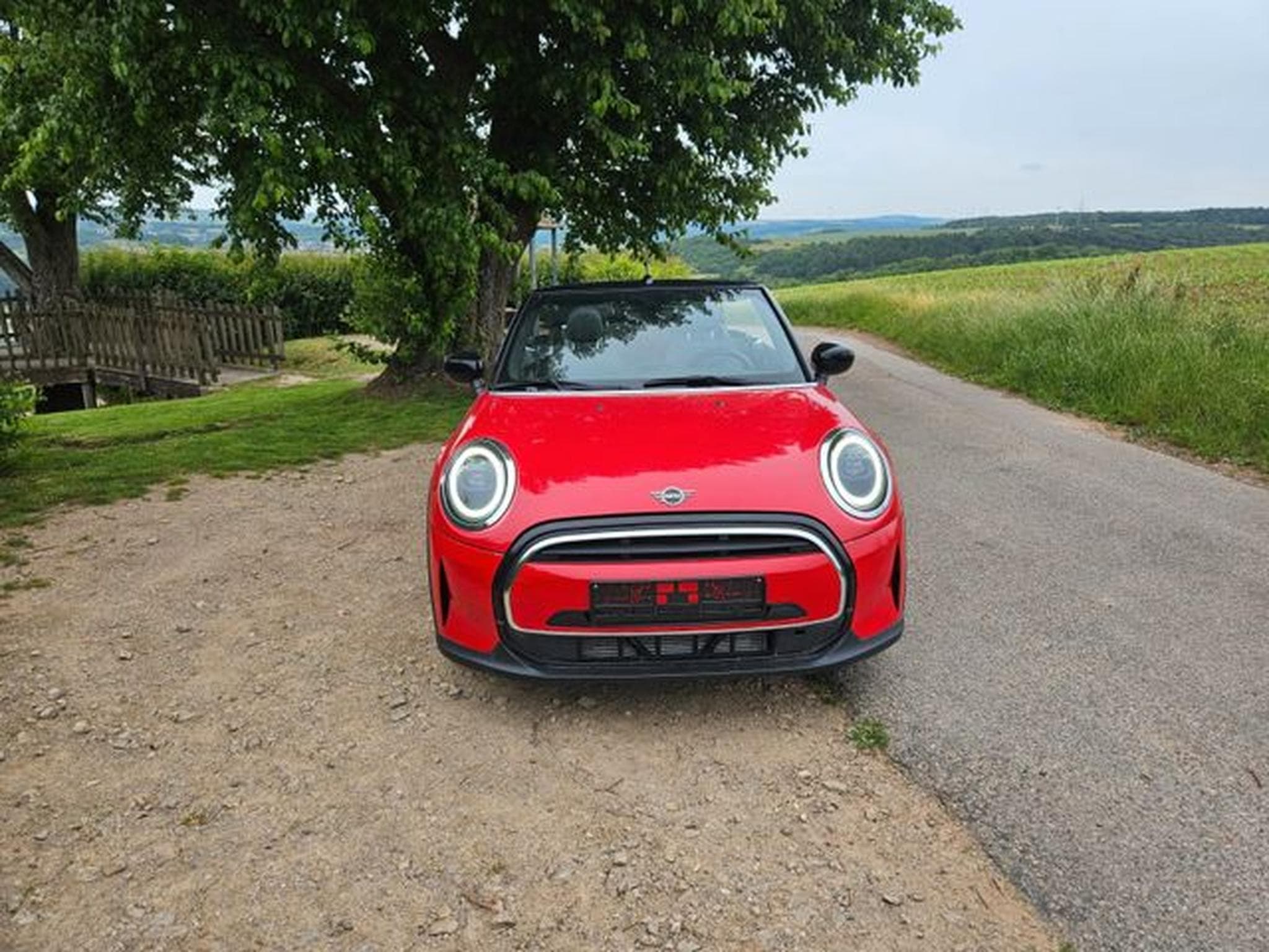 MINI Cooper COOPER Cabrio Cooper MINI Yours Trim (2022) - Photo 2