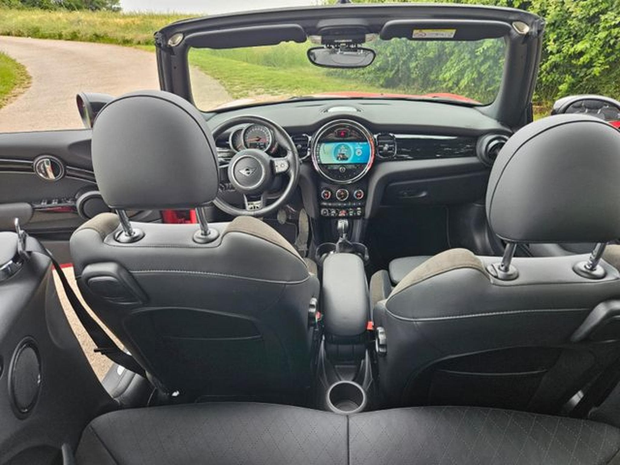 MINI Cooper COOPER Cabrio Cooper MINI Yours Trim (2022) - Photo 8