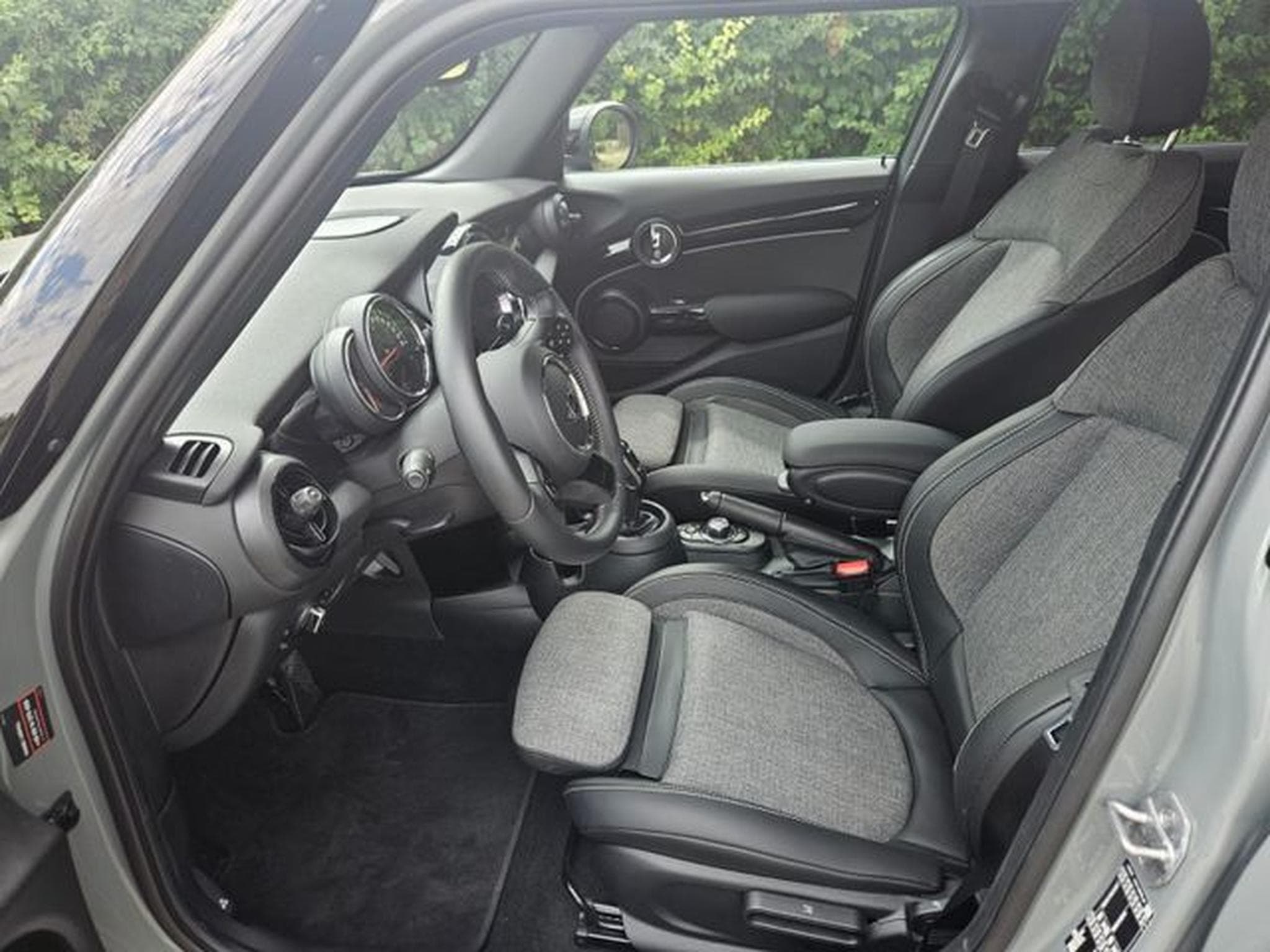 MINI Cooper COOPER_S Mini 5-trg. Cooper S Classic Trim (2023) - Photo 9