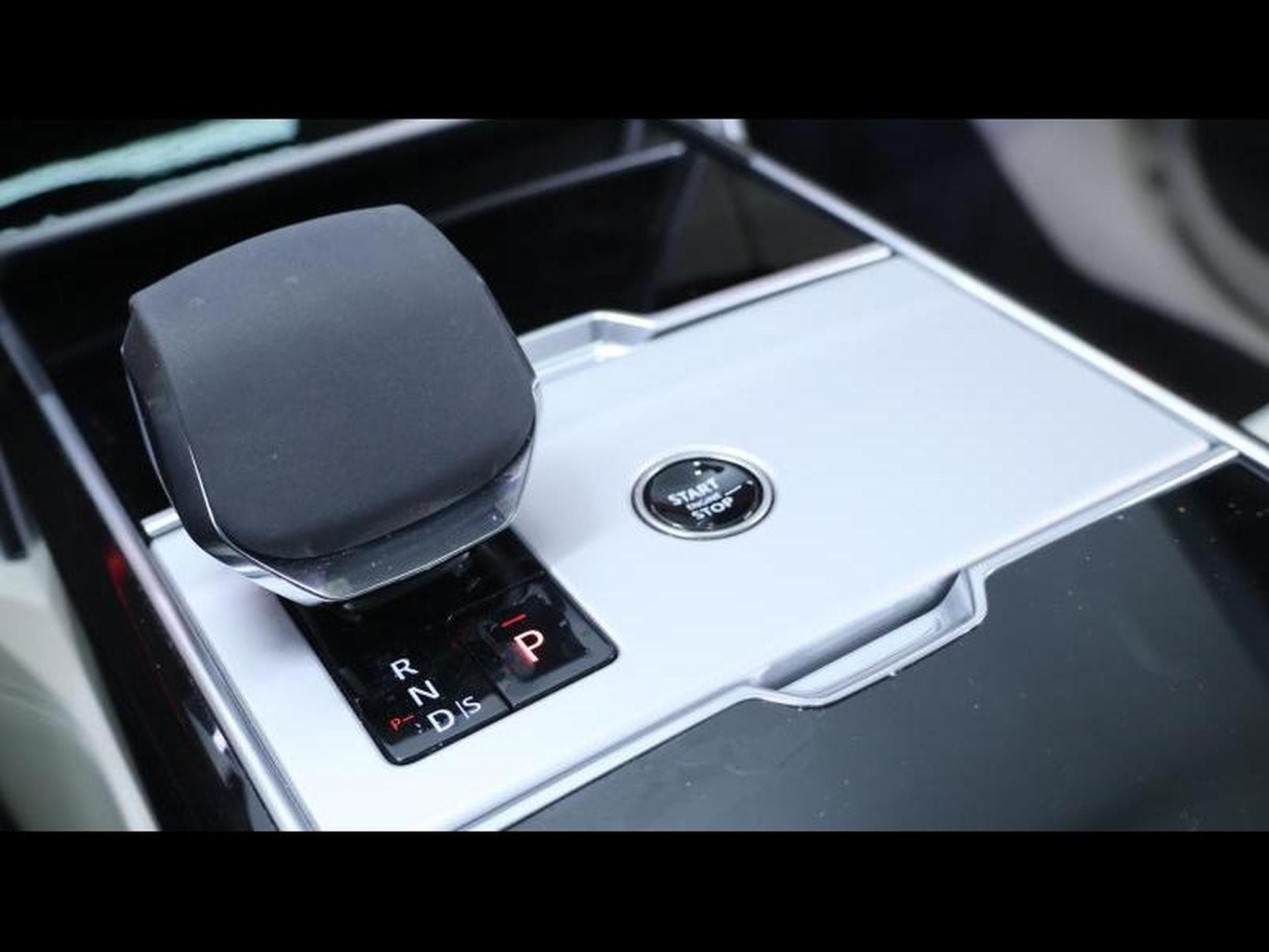 Land-Rover Range Rover P530 SWB AWD Autobiography (2025) - Foto 19