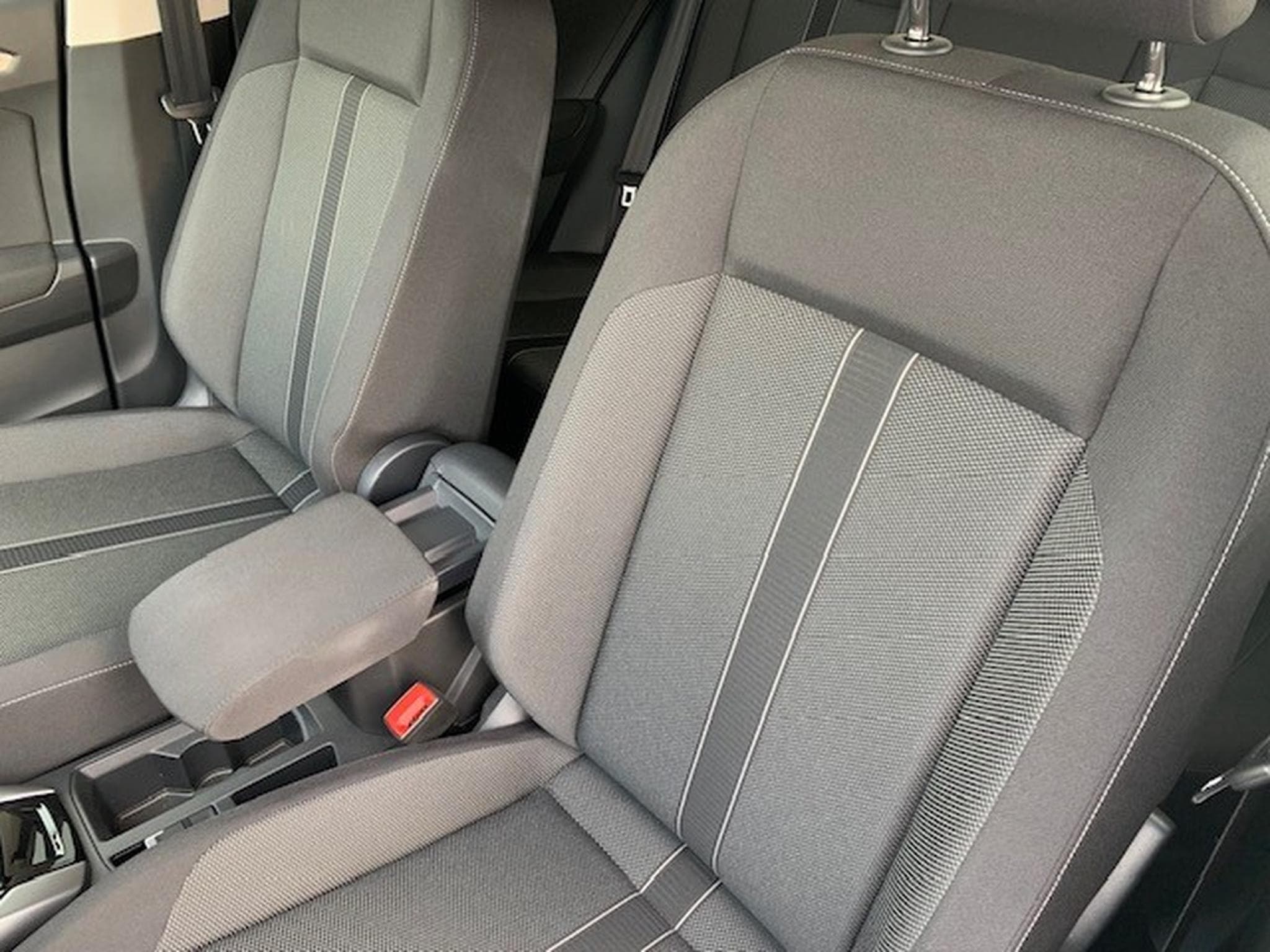 VW T-Roc LIFE 2.0TDI 150CV DSG7 (2025) - Photo 2
