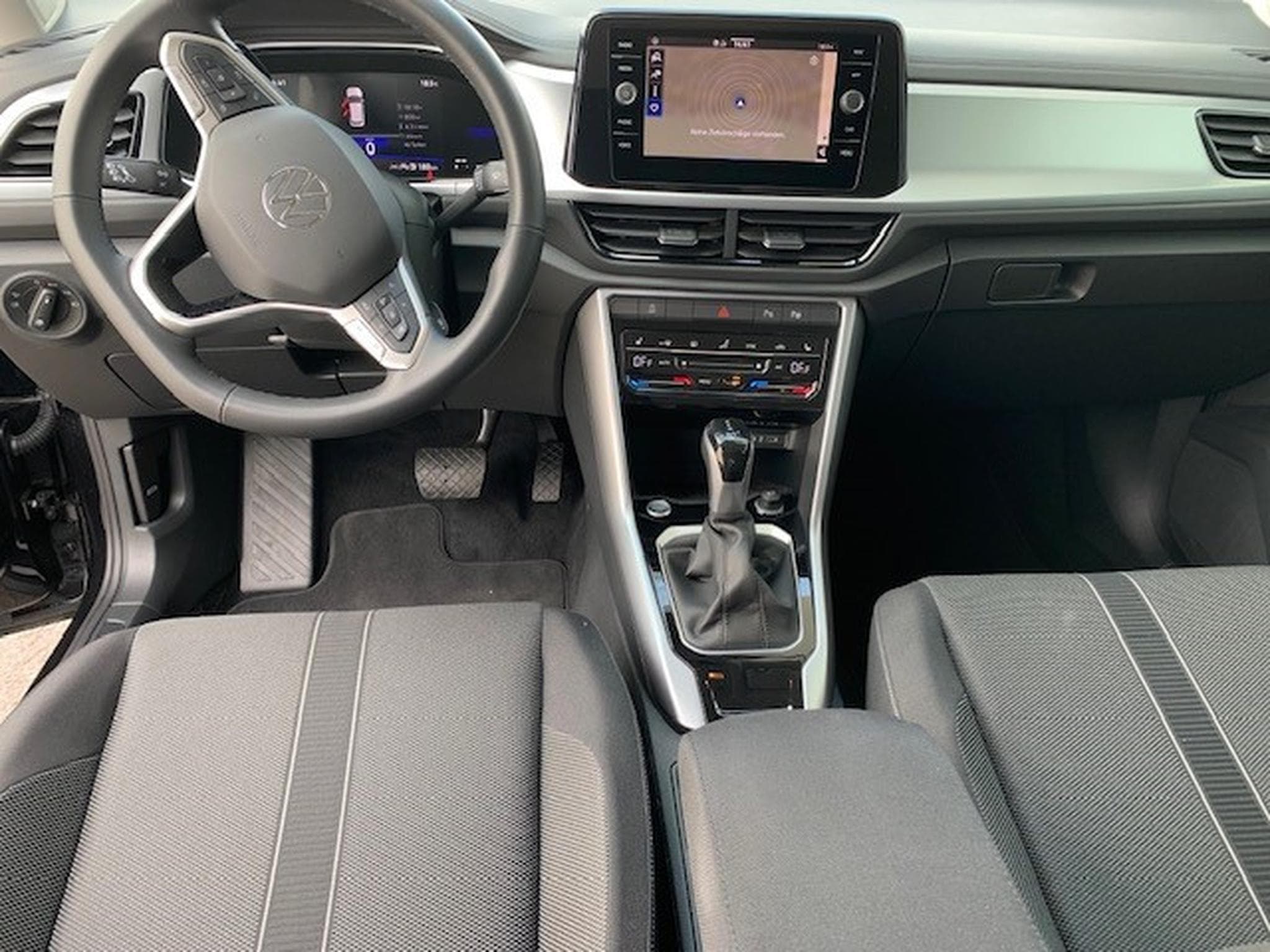 VW T-Roc LIFE 2.0TDI 150CV DSG7 (2025) - Photo 3