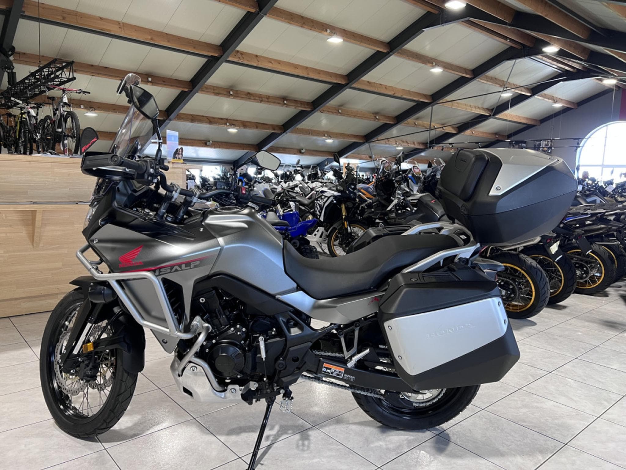 Honda Transalp 750 (2024) - Photo 4
