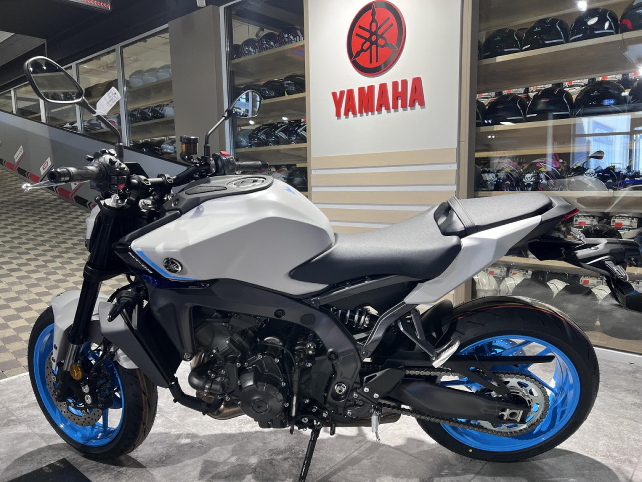 Yamaha MT09 (2025) - Foto 4