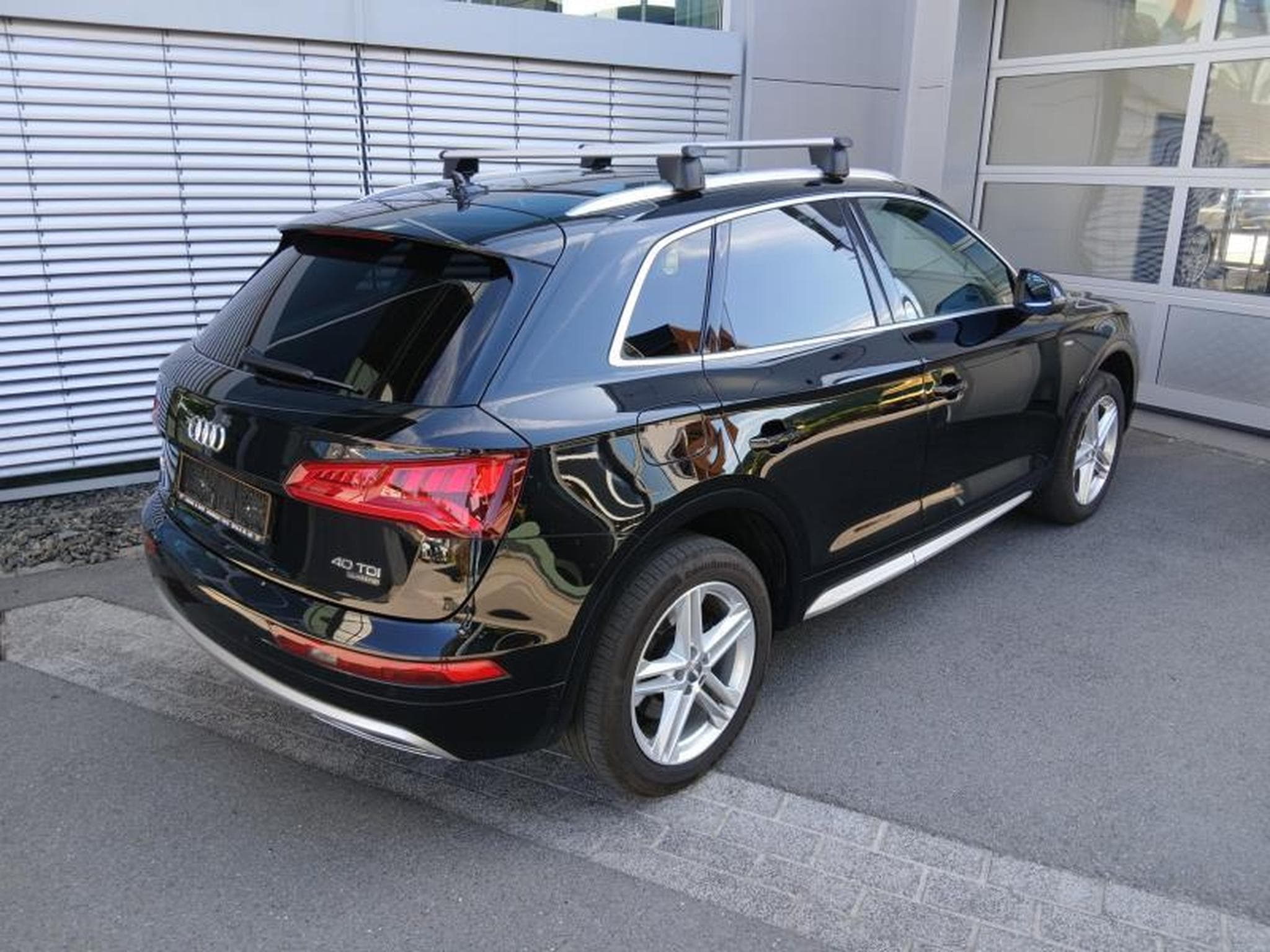 Audi Q5 sport 40 TDI quattro s-tronic (2020) - Foto 4