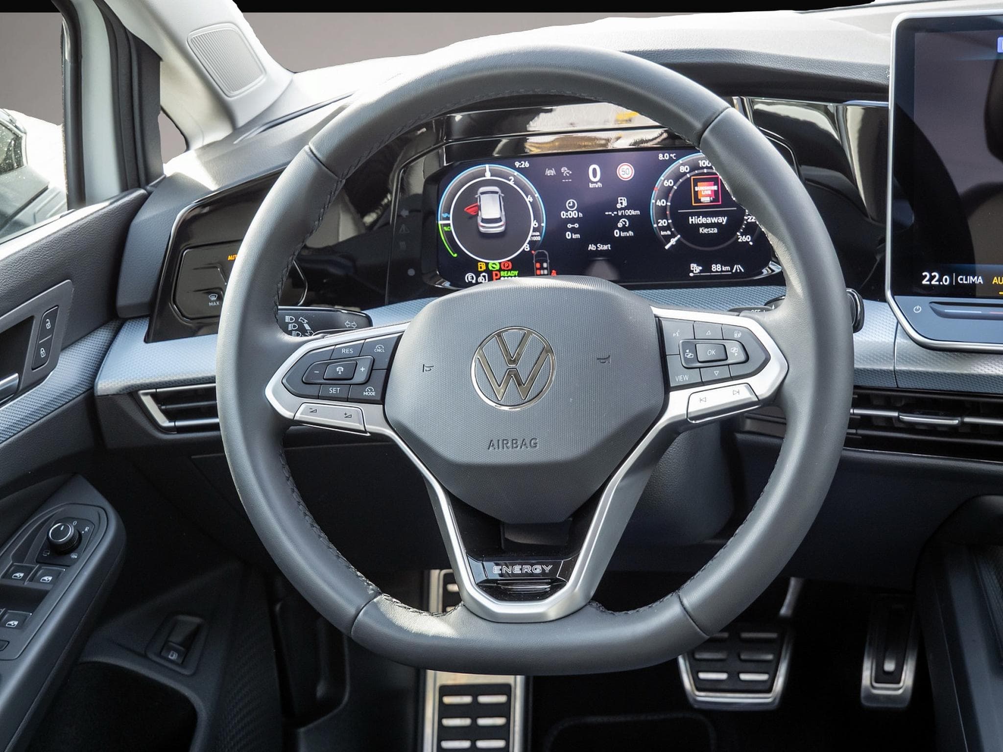 VW Golf (2025) - Photo 6