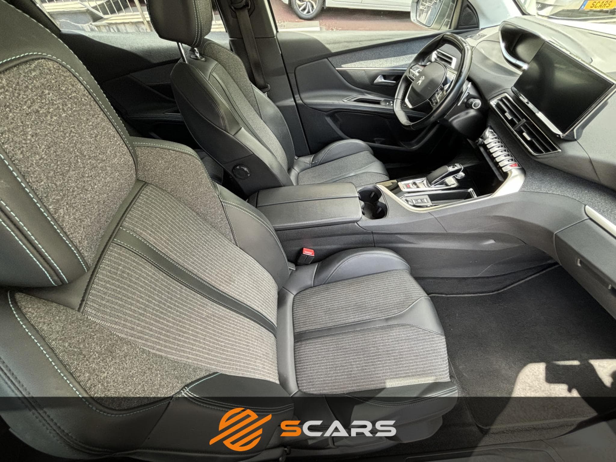 Peugeot 3008 1.6 HYBRID 225cv e-EAT8 PLUG-IN PACK ALLURE (2022) - Foto 14