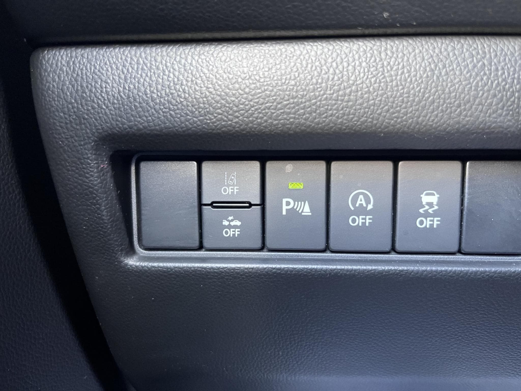 Suzuki Swift 1.2 (SHVS) Mild Hybrid (2021) - Foto 17