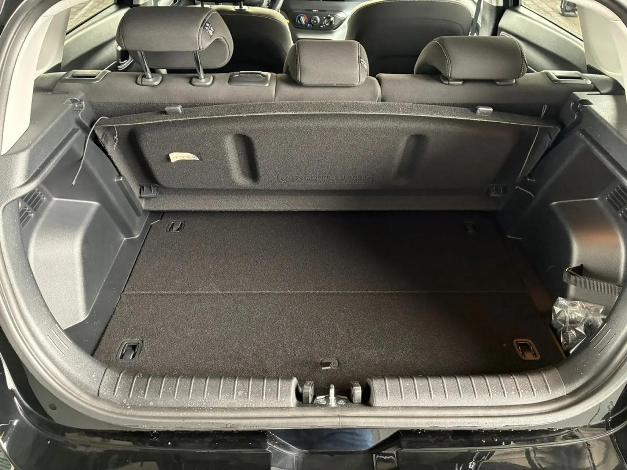 Hyundai i20 1.2 MPI 79 Pure (2025) - Photo 13