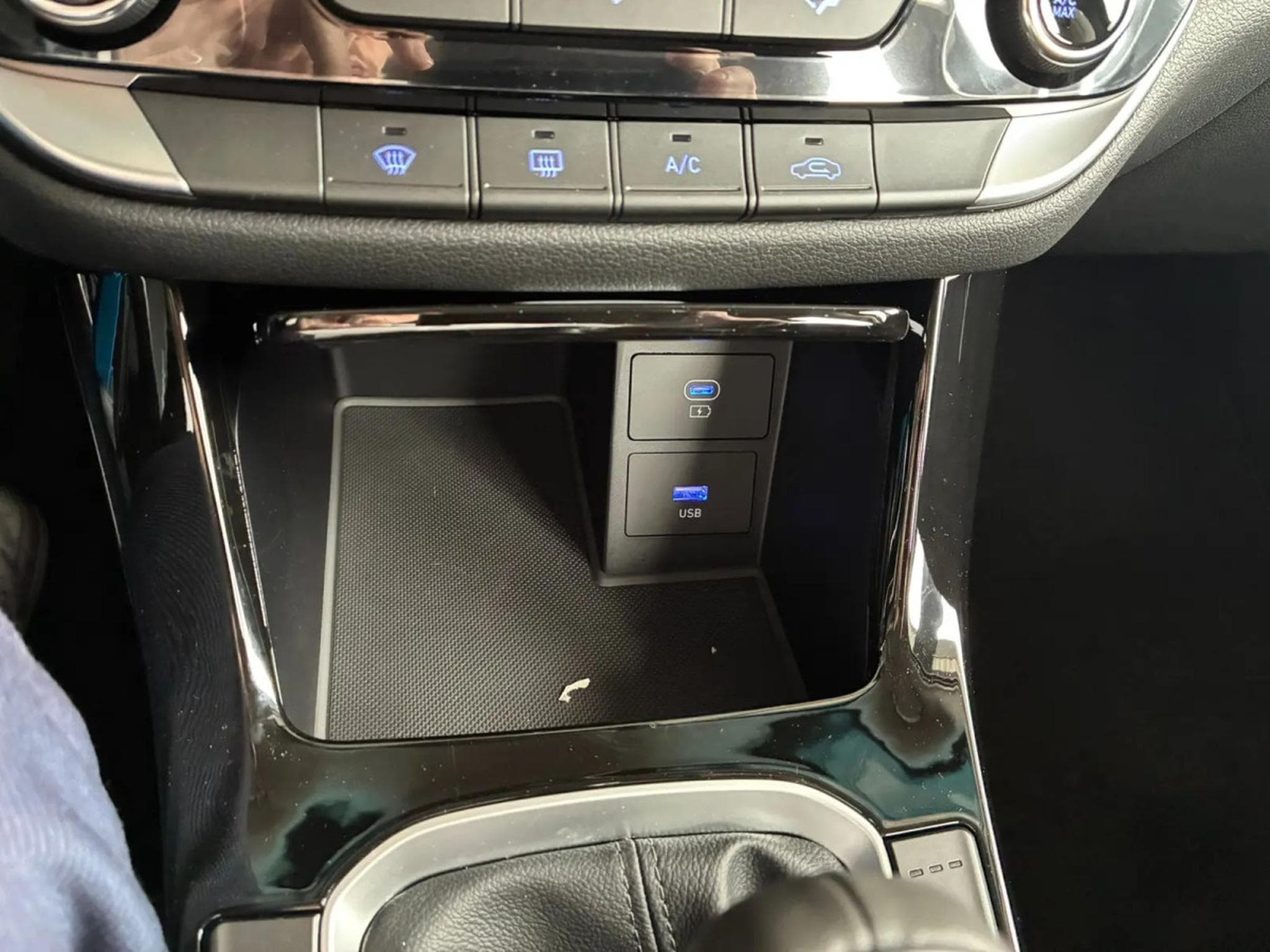 Hyundai i30 1.5 GDI 97 Comfort (2025) - Photo 19