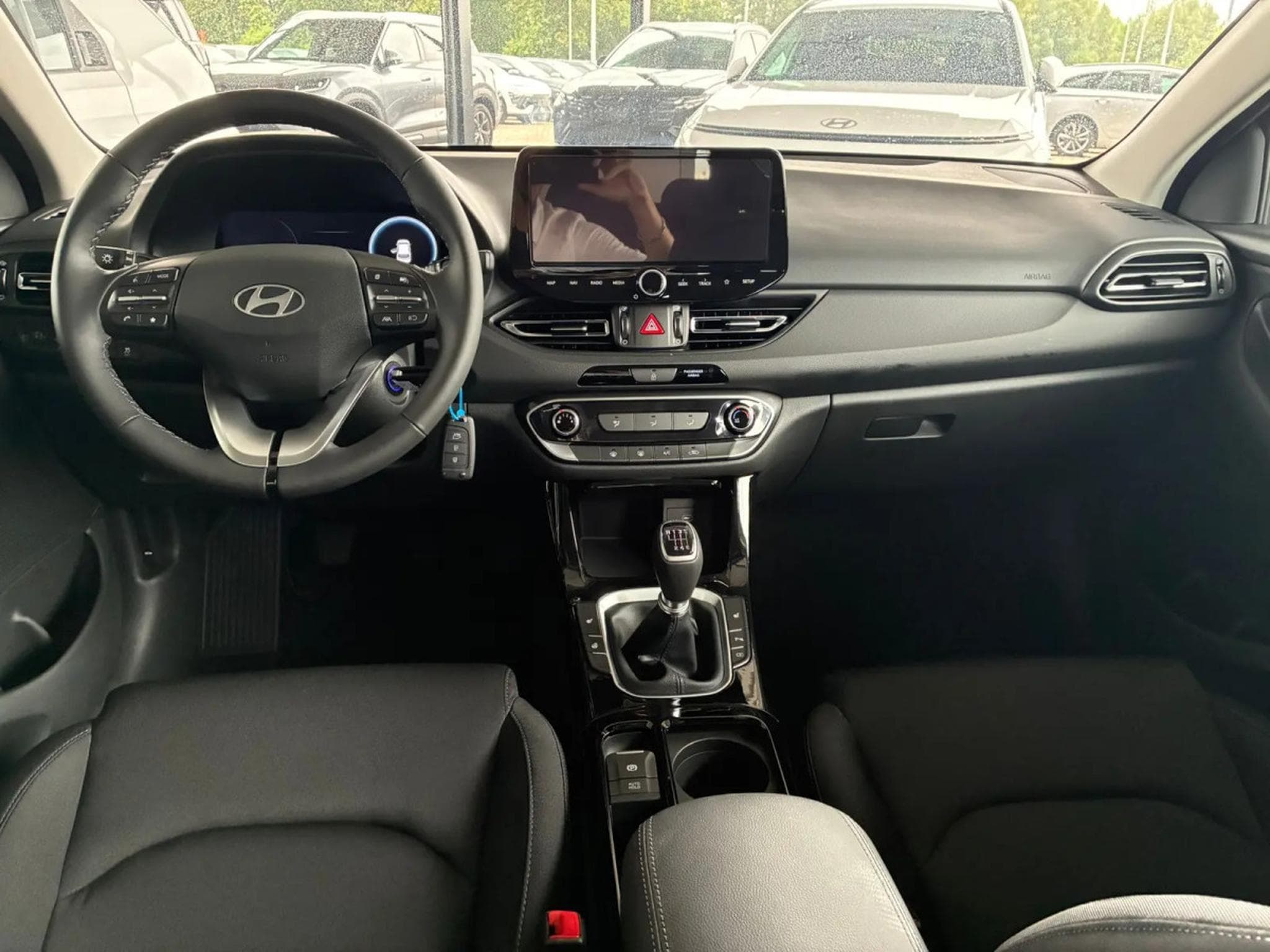 Hyundai i30 1.5 GDI 97 Comfort (2025) - Photo 6