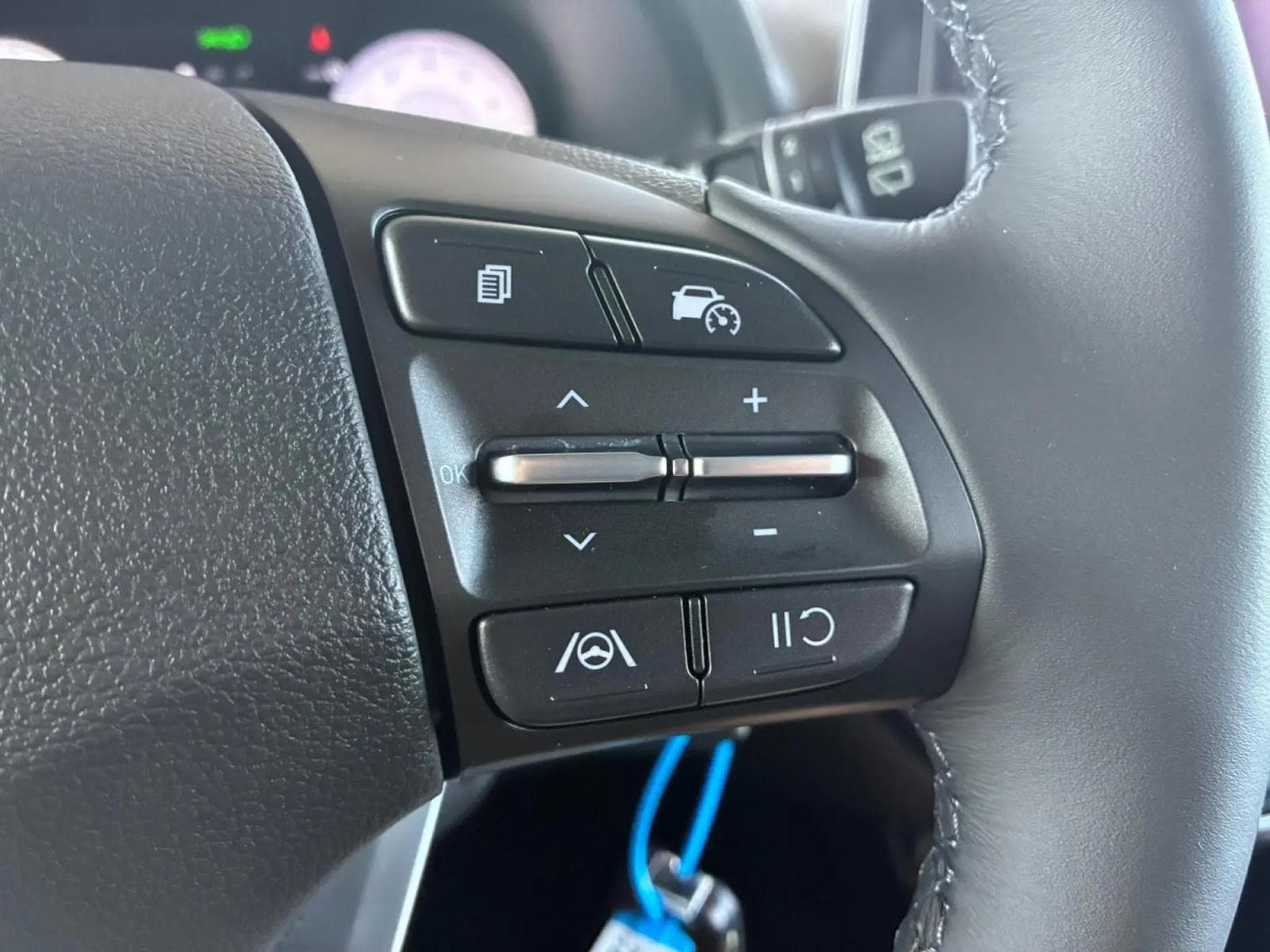 Hyundai i30 1.0 T-GDI 101 Comfort (2025) - Photo 22