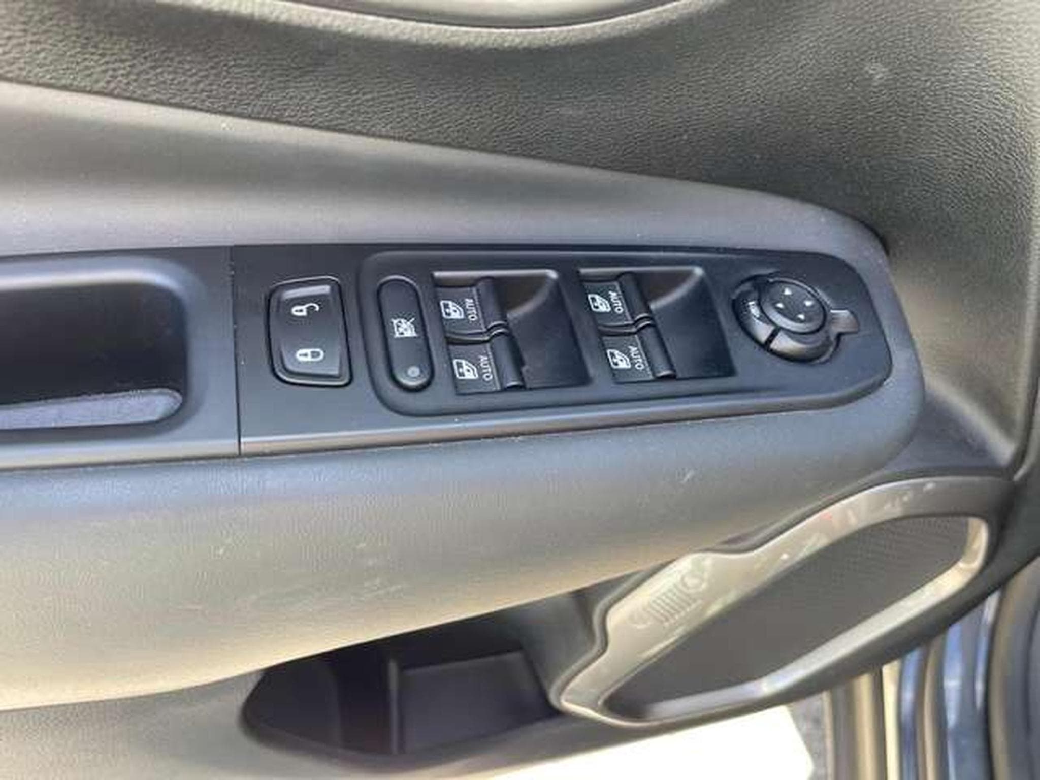 Jeep Renegade Renegade 1.5 GSE -GARANTIE JUSQU'A 36 MOIS- (2023) - Foto 9