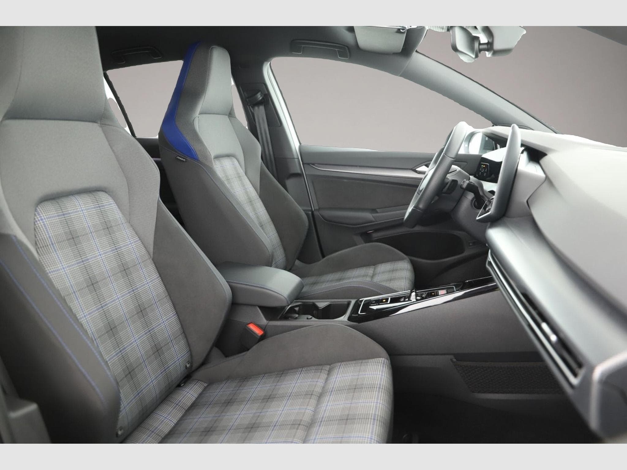 VW Golf (2025) - Photo 6