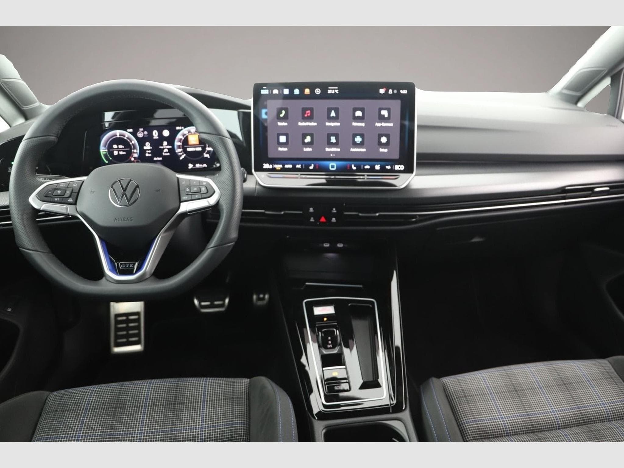 VW Golf (2025) - Photo 7