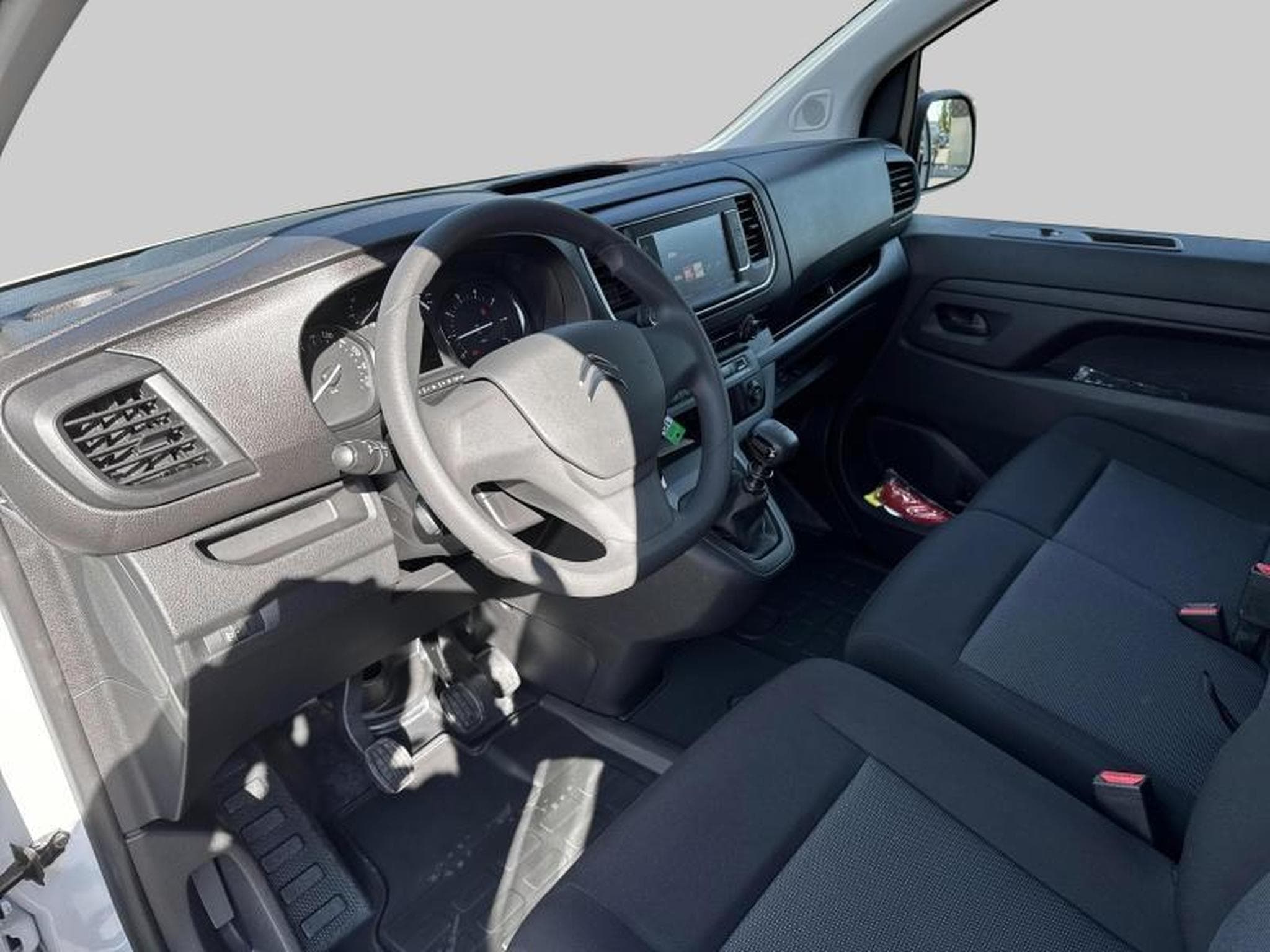 Citroen Jumpy M 1.5 BlueHDI 120 S&S BVM6 (2024) - Foto 11